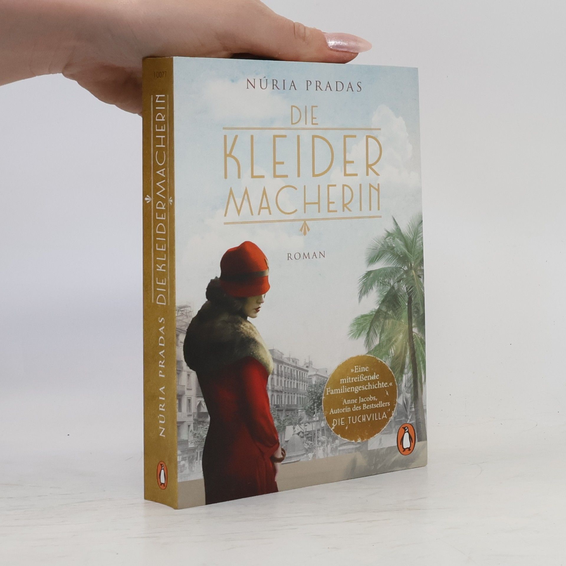 Núria Pradas Die Kleidermacherin