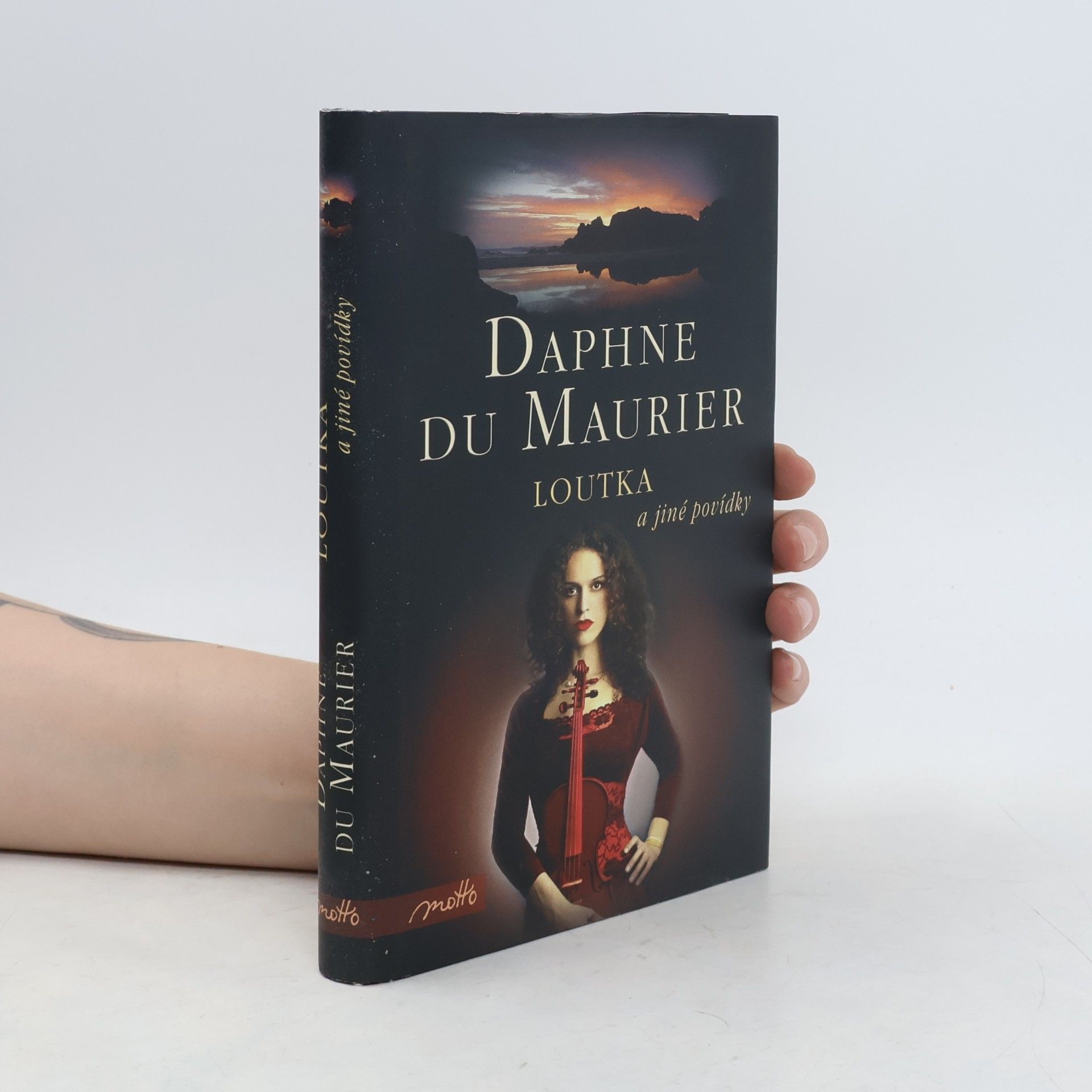 Daphne du Maurier Loutka a jiné povídky