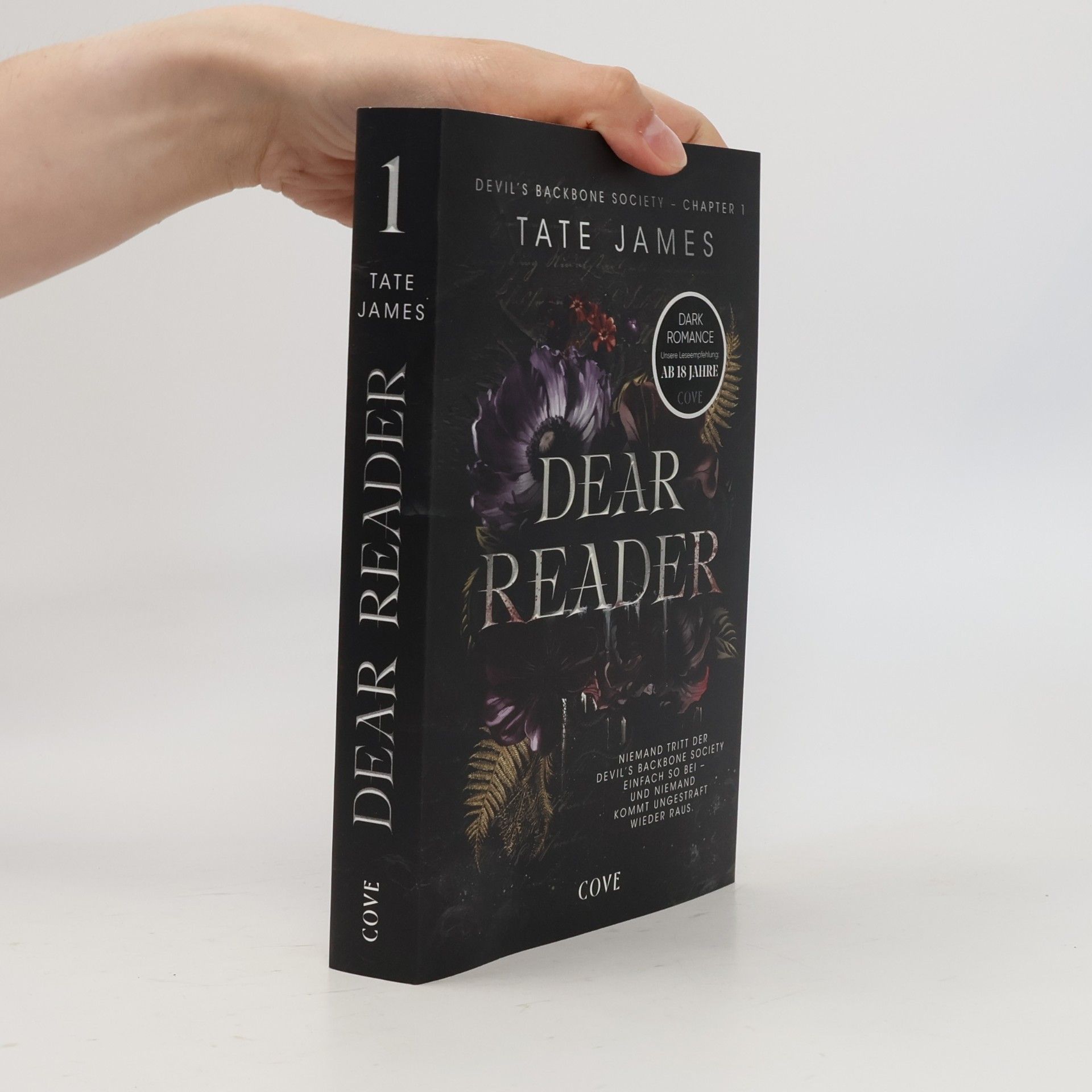 Tate James Devil's Backbone Society - 1: Dear Reader