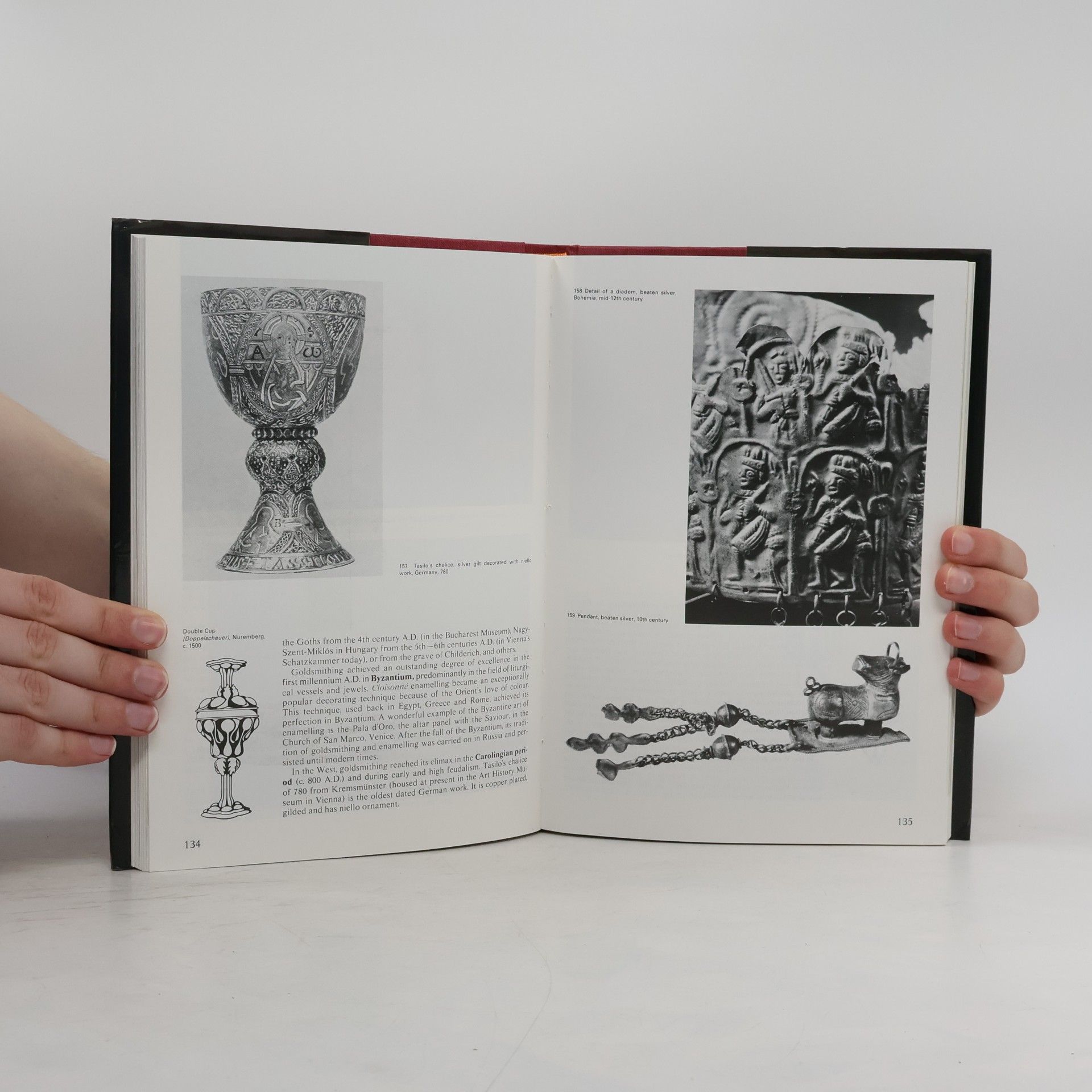 Various authors Colour encyclopedia of antiques