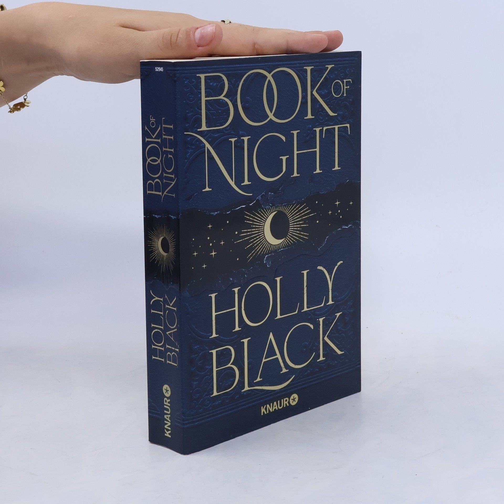 Holly Black Book of Night