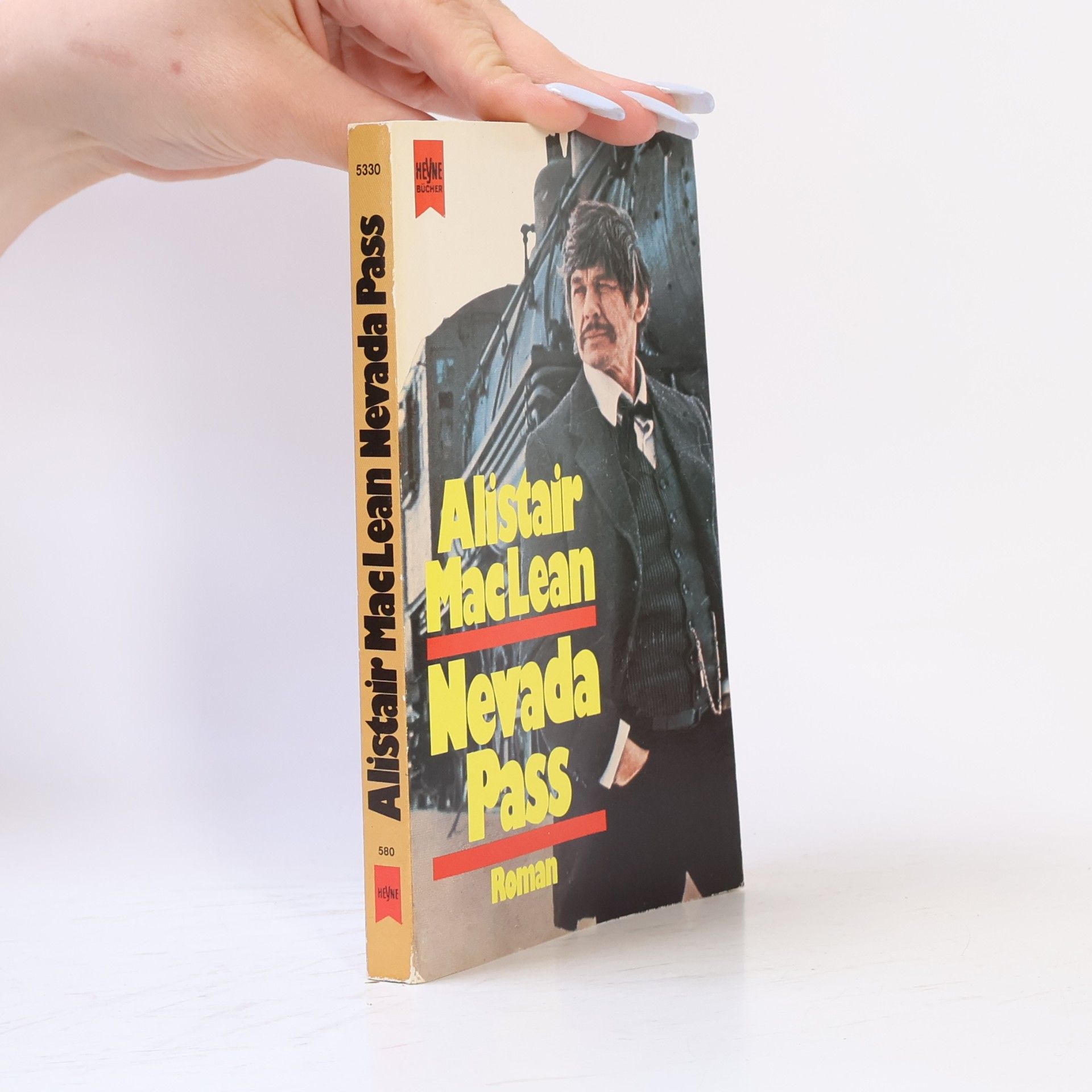 Alistair MacLean Nevada-Pass