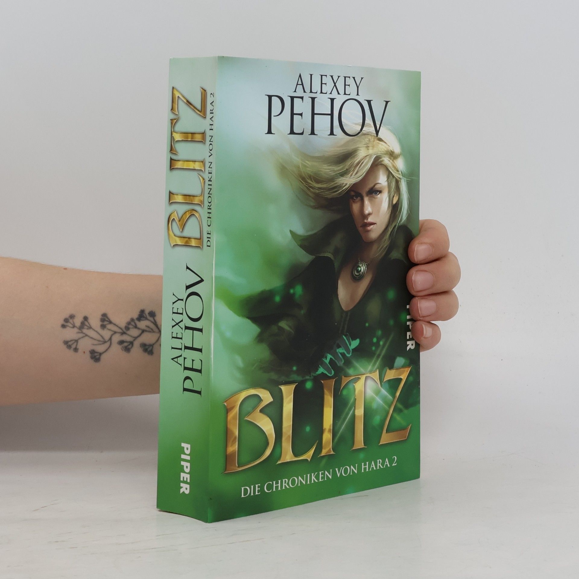 Alexei Jurjewitsch Pechow Die Chroniken von Hara, Blitz