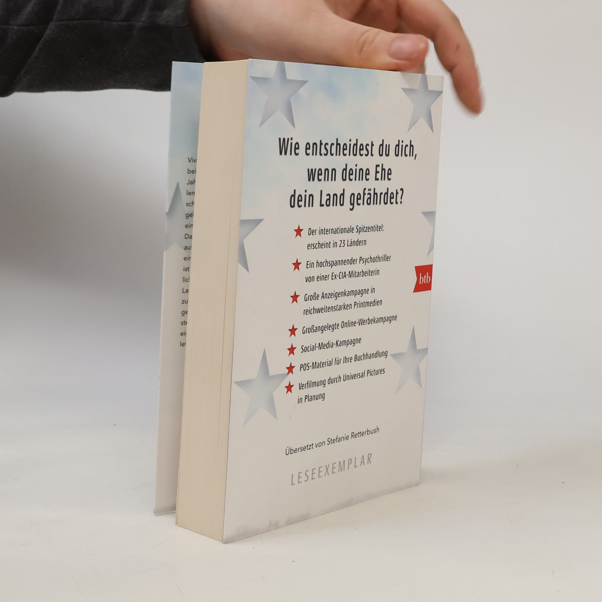 Karen Cleveland Wahrheit gegen Wahrheit