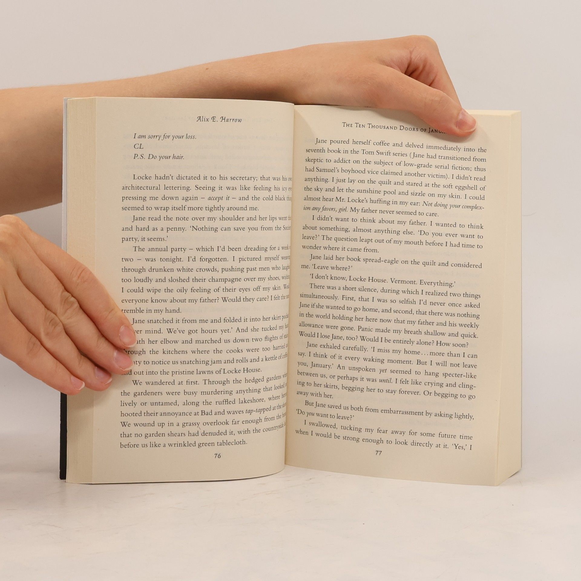 Alix E. Harrow The Ten Thousand Doors of January