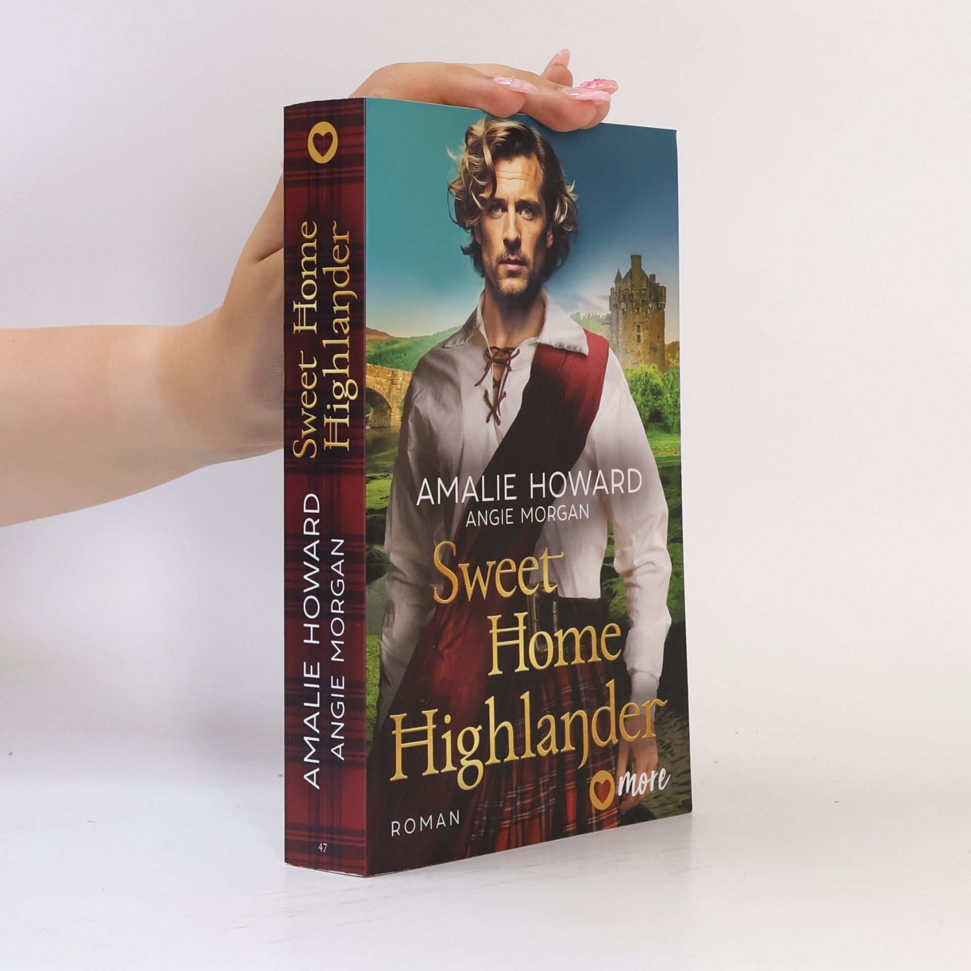 Amalie Howard Sweet Home Highlander