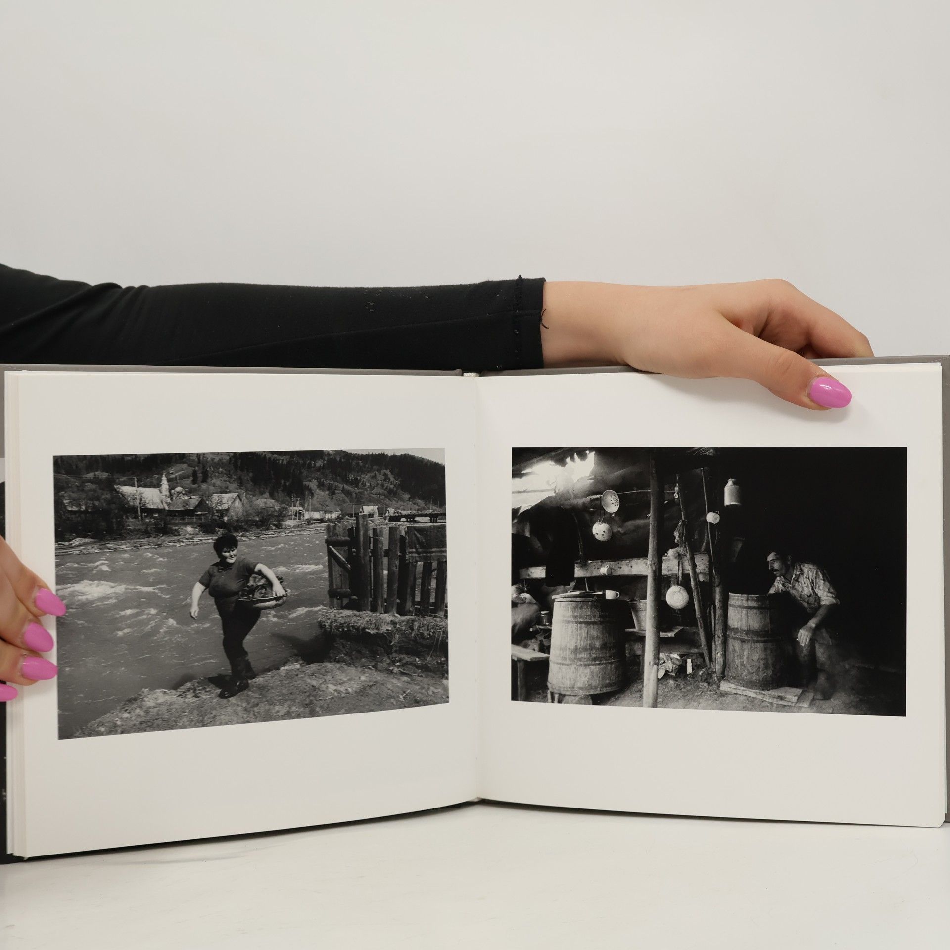 Dana Kyndrová Podkarpatská Rus : fotografie z let 1991-2006 = Subcarpathian Ruthenia : photographs from 1991 to 2006