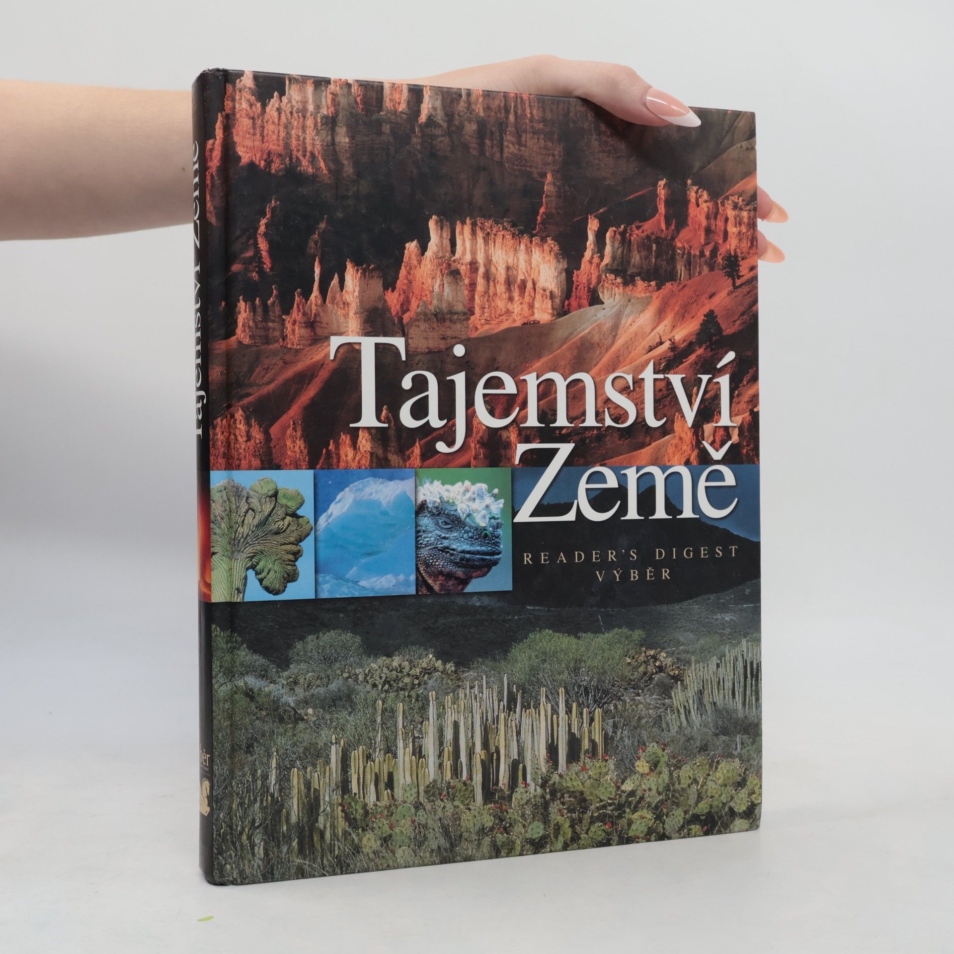 Autorenkollektiv Tajemství Země