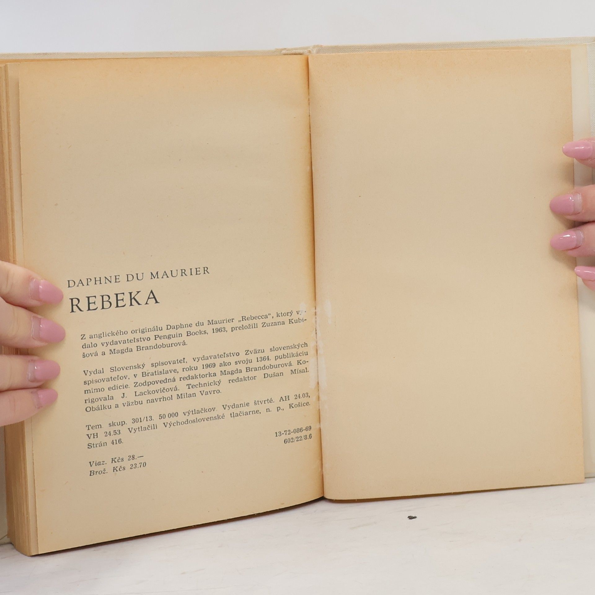 Daphne du Maurier Rebeka