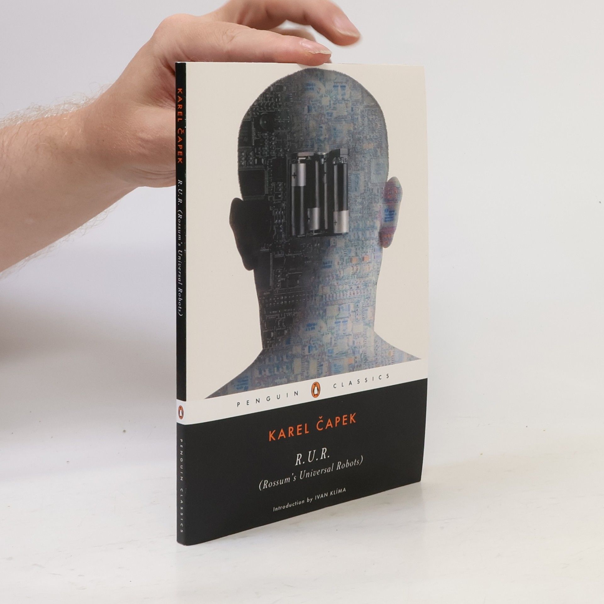 Karel Čapek RUR. Anglicky R.U.R. (Rossum's Universal Robots)