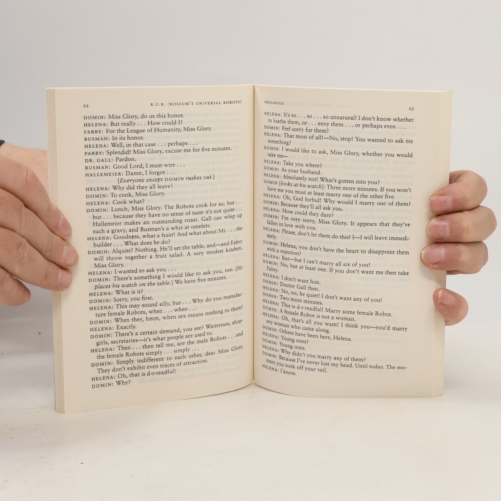 Karel Čapek RUR. Anglicky R.U.R. (Rossum's Universal Robots)