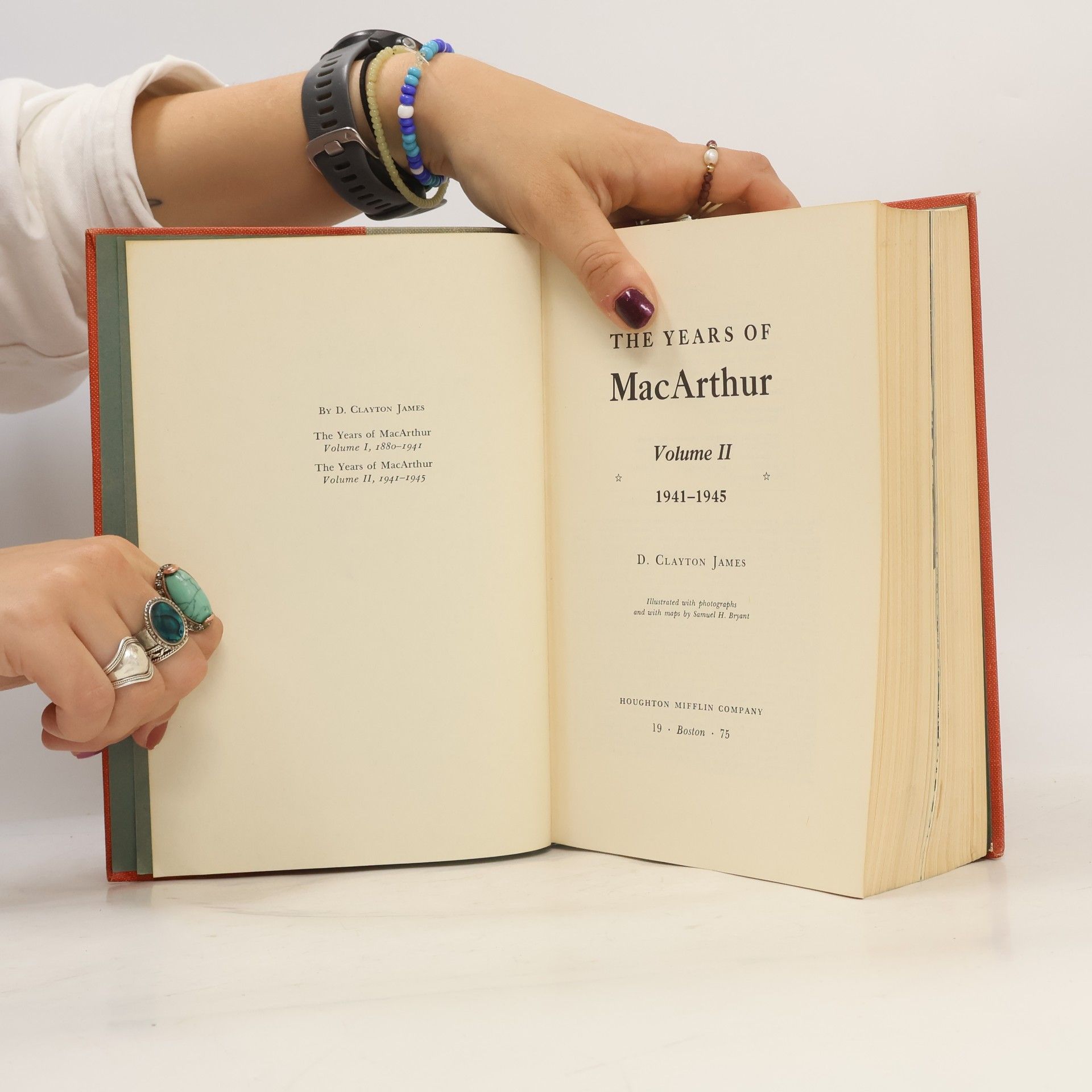 D. Clayton James The Years of MacArthur. Volume II