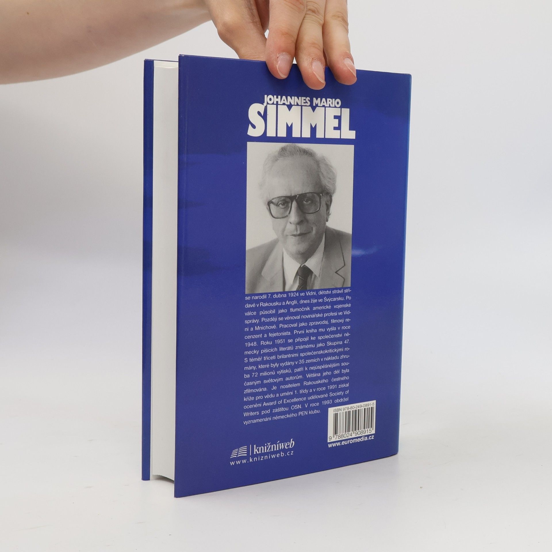Johannes Mario Simmel Ve tmě jsou jen temný stín