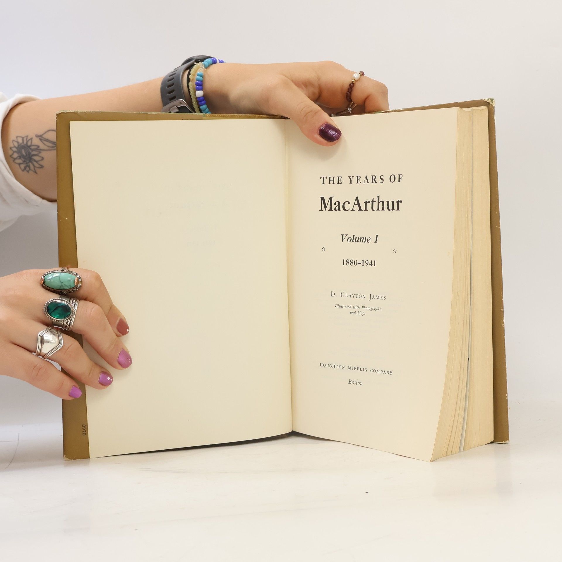 D. Clayton James The Years of MacArthur, Volume I