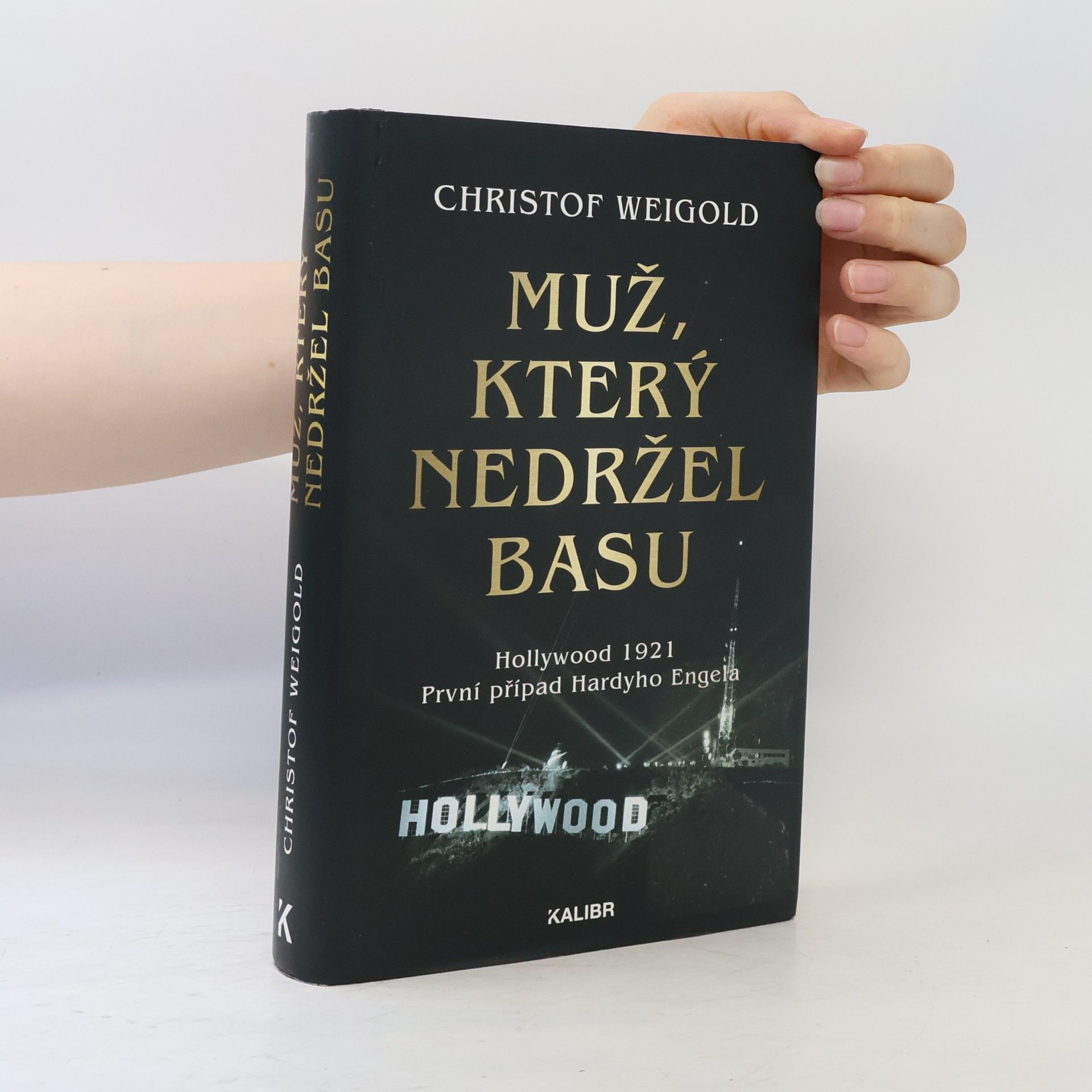 Christof Weigold Muž, který nedržel basu