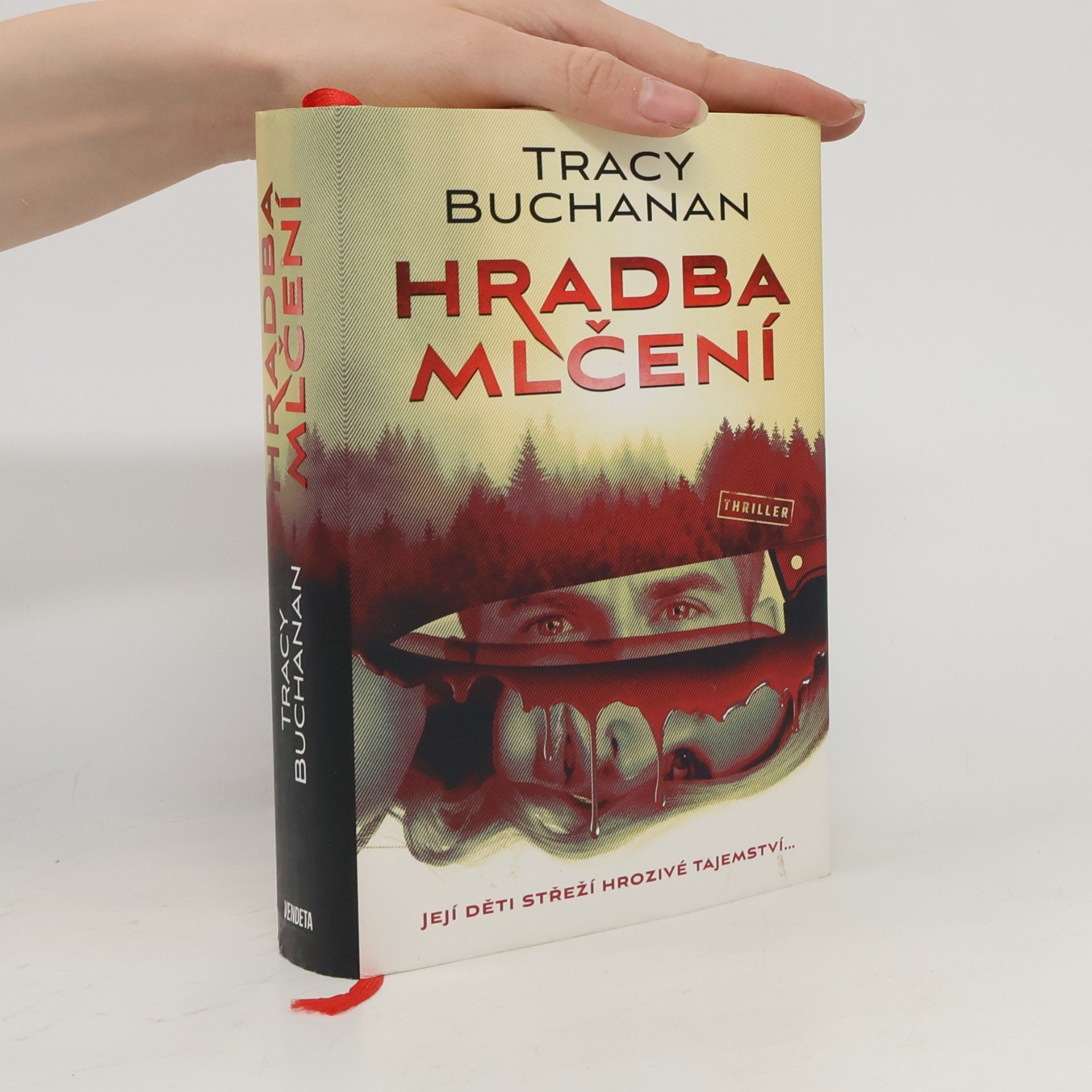 Tracy Buchanan Hradba mlčení
