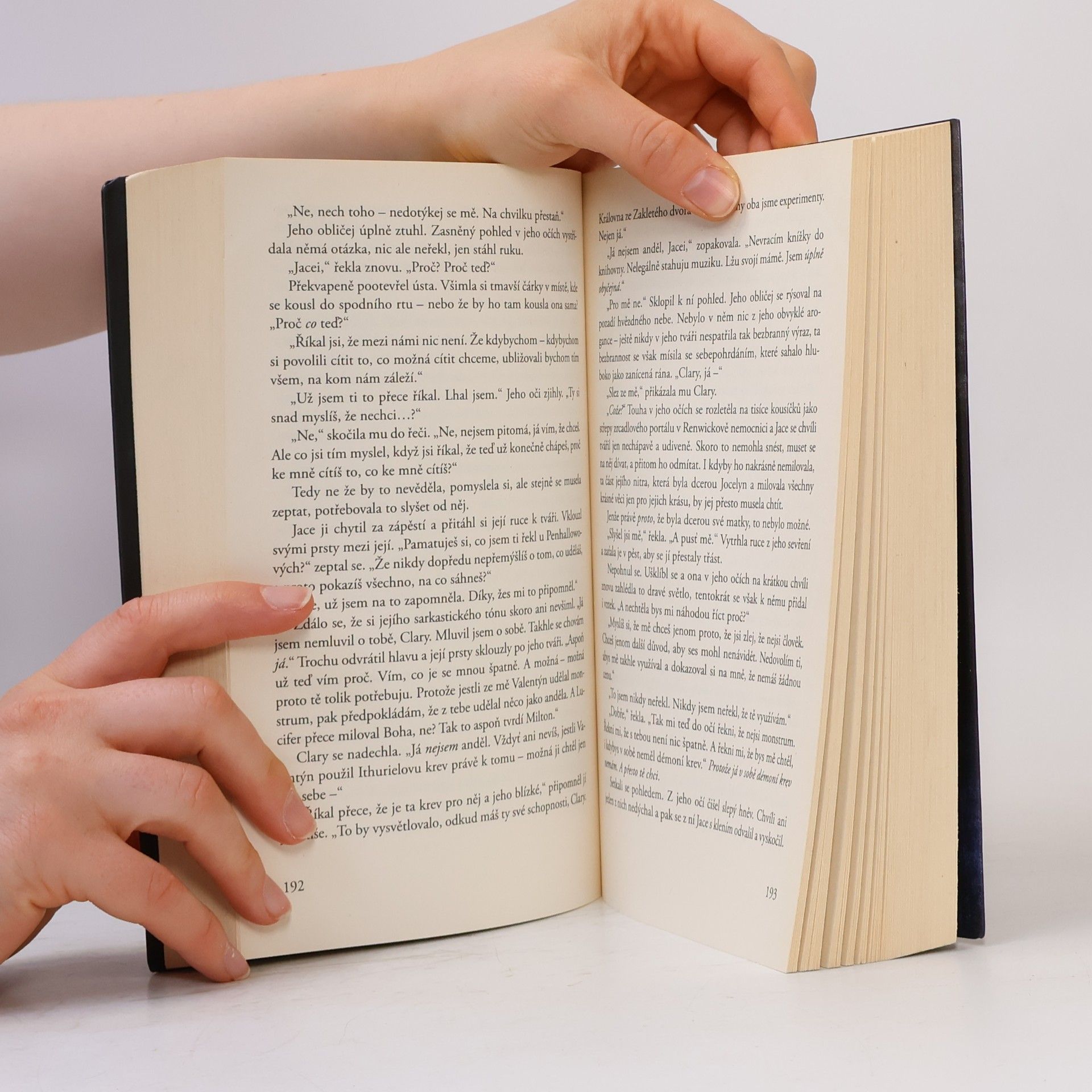 Cassandra Clare Nástroje smrti 3: Město ze skla