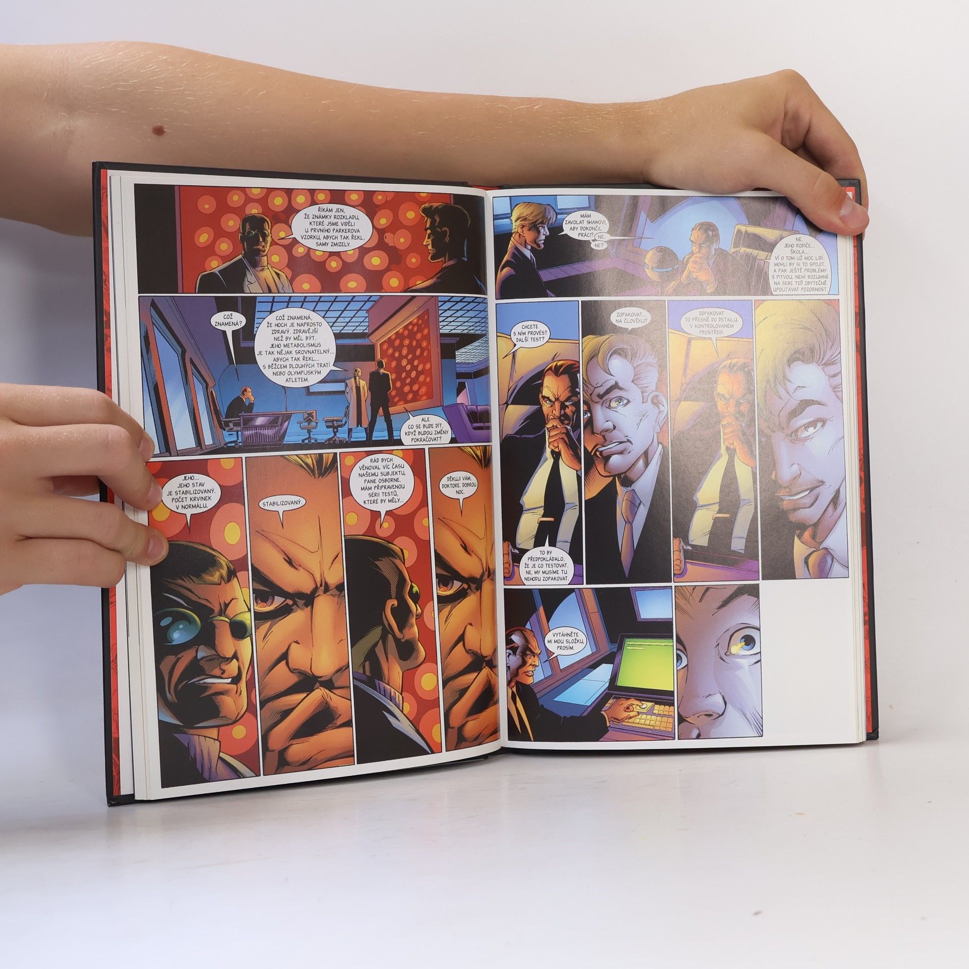 Brian Michael Bendis Ultimátní komiksový komplet 33. Ultimate Spider-Man. Moc a odpovědnost