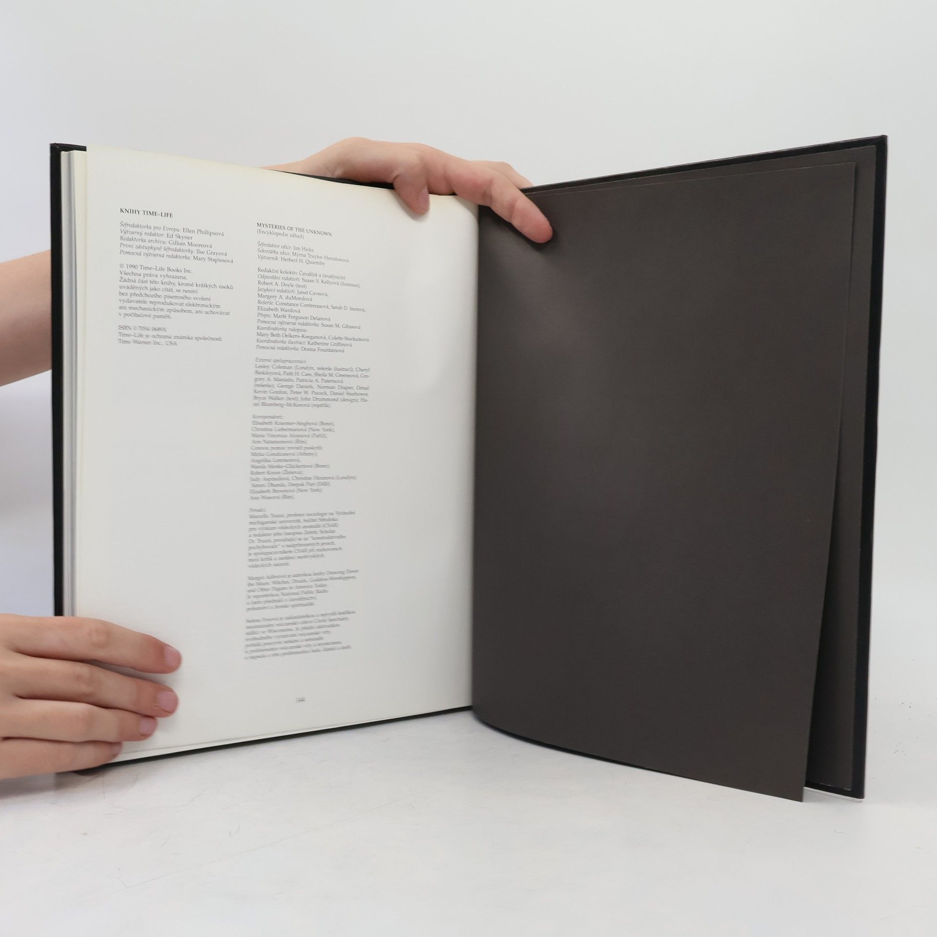 Collectif d'auteurs Čarodějky a čarodějnictví