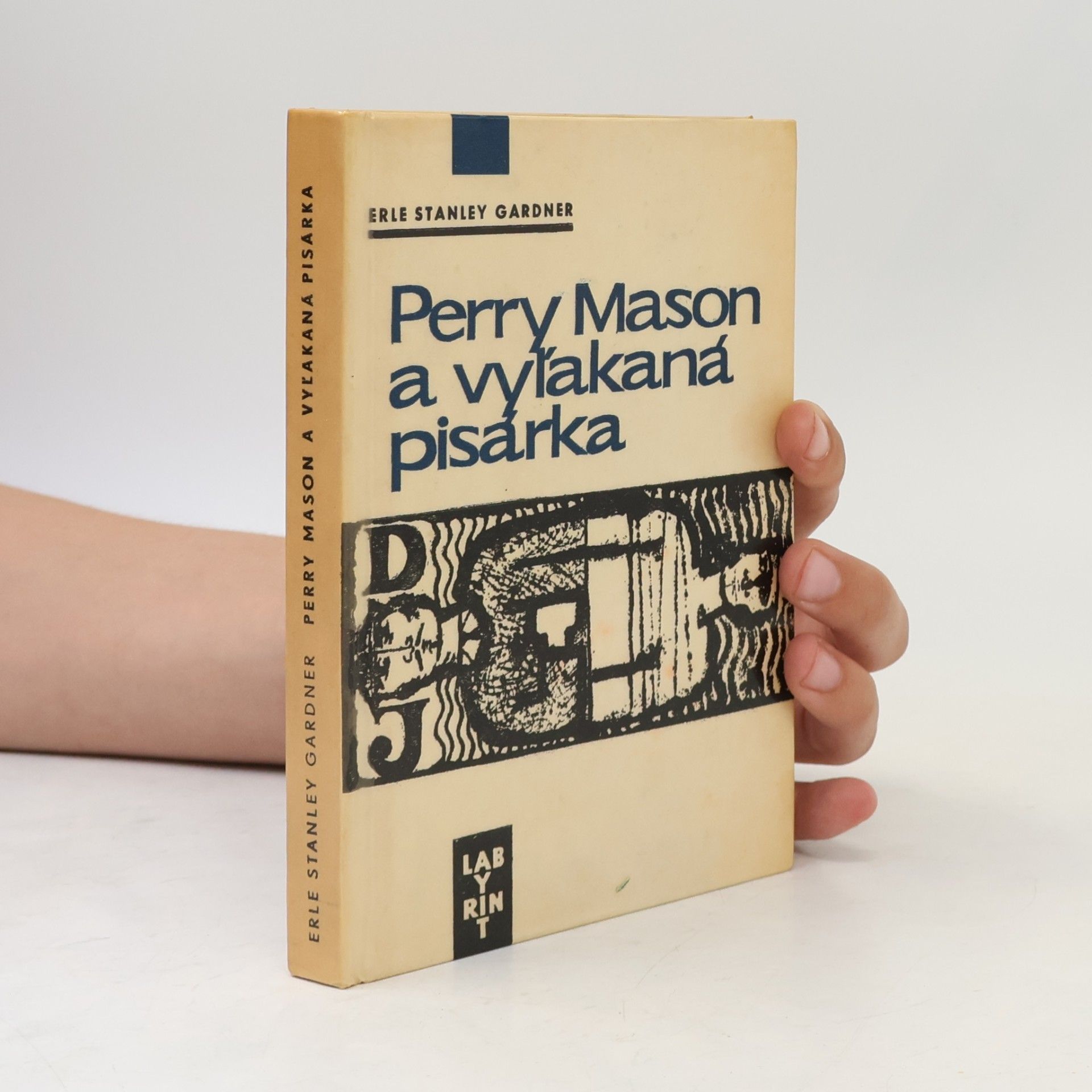 Erle Stanley Gardner Perry Mason a vyľakaná pisárka