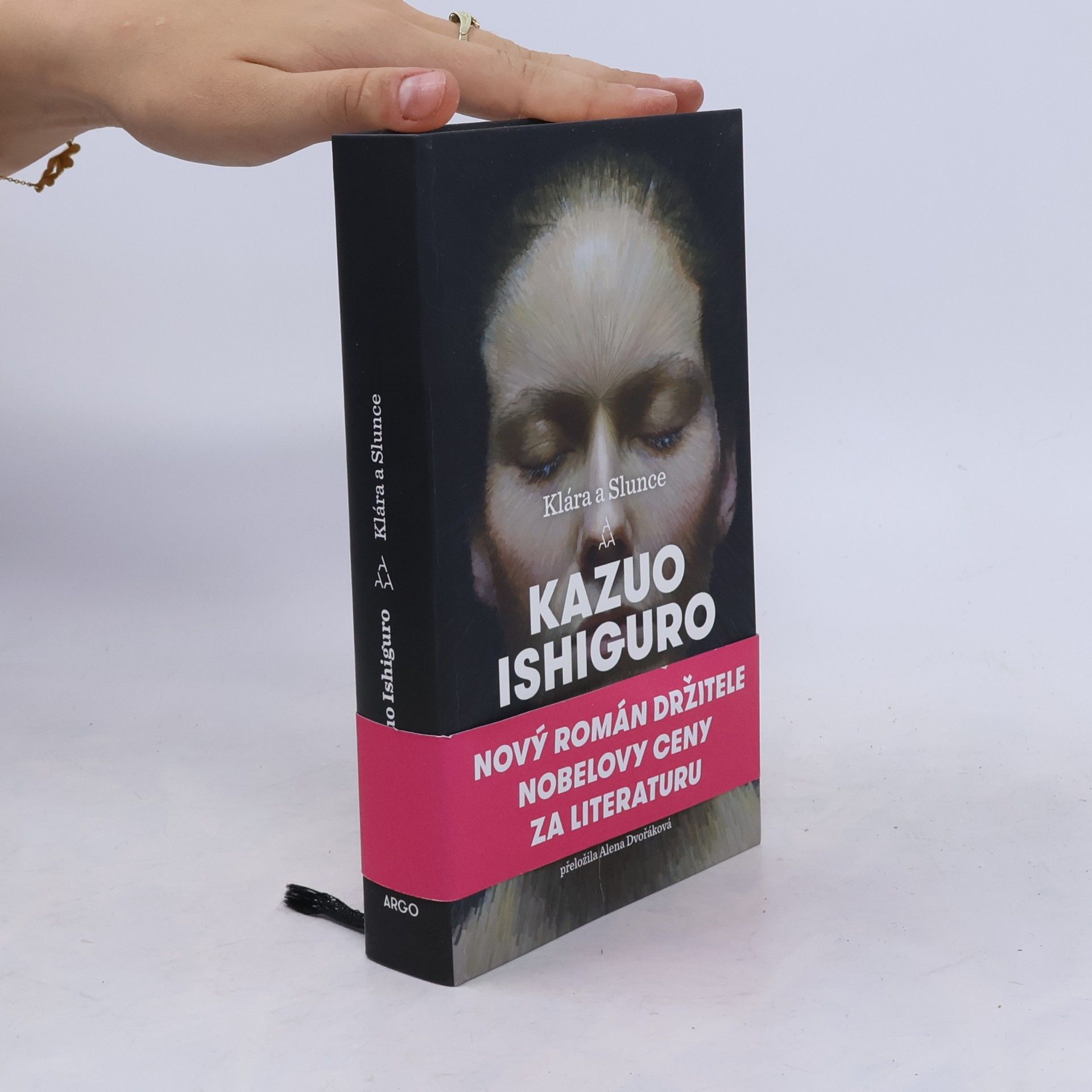 Kazuo Ishiguro Klára a Slunce