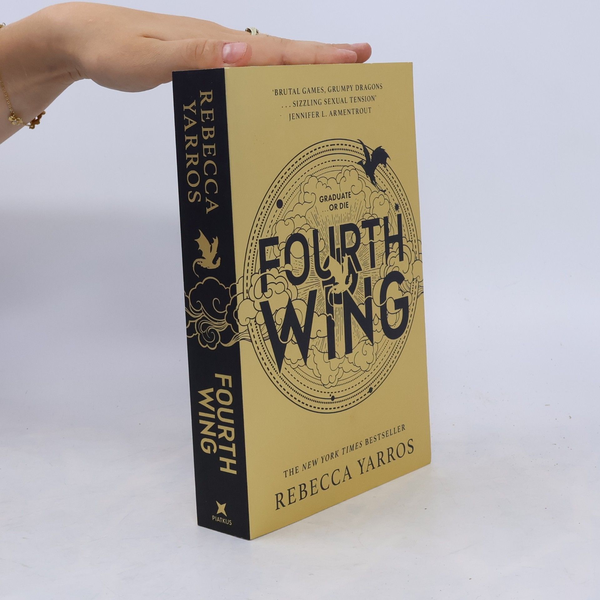 Rebecca Yarros Fourth Wing