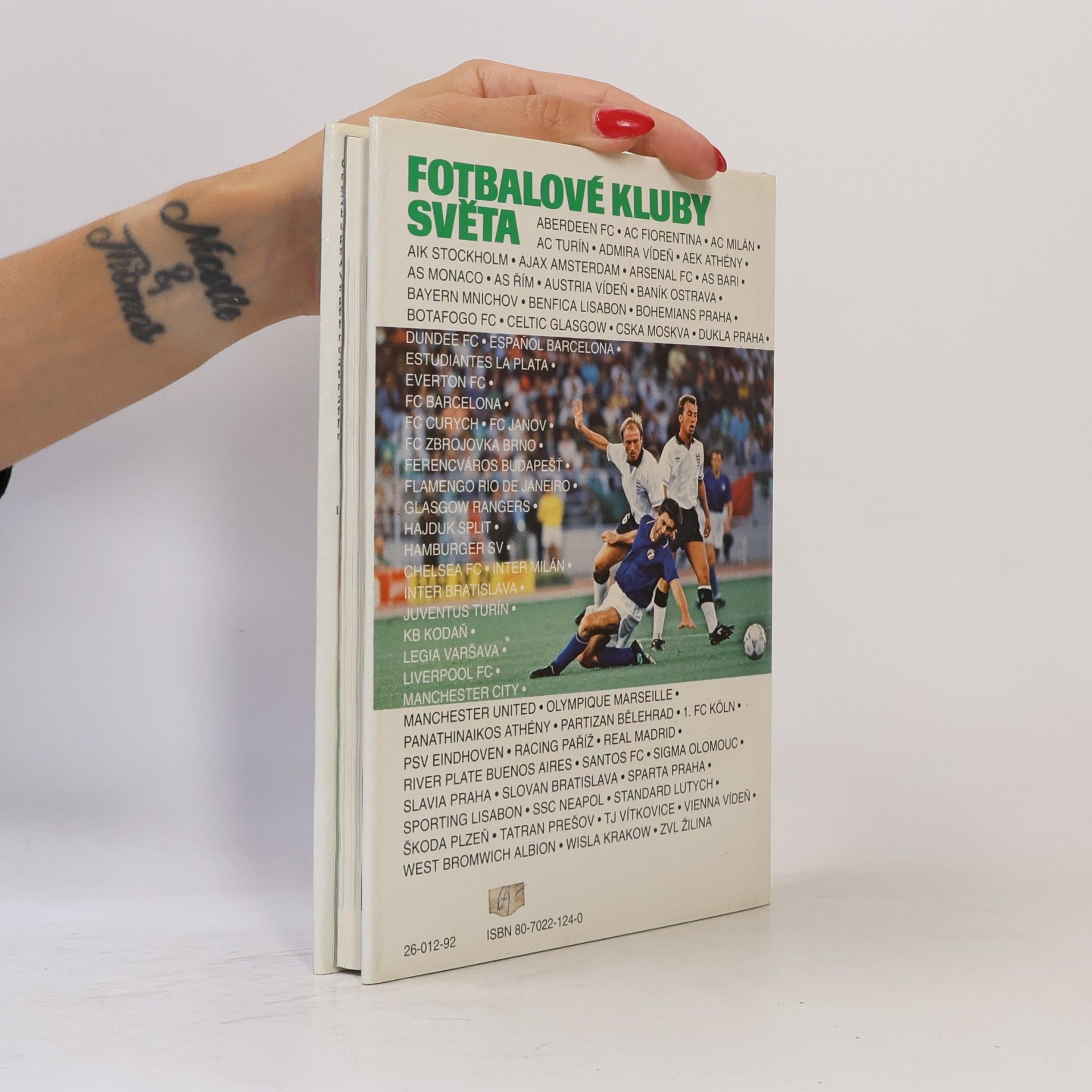 Jindřich Horák Fotbalové kluby světa. Znaky, klubové dresy, fakta, zajímavosti a adresy