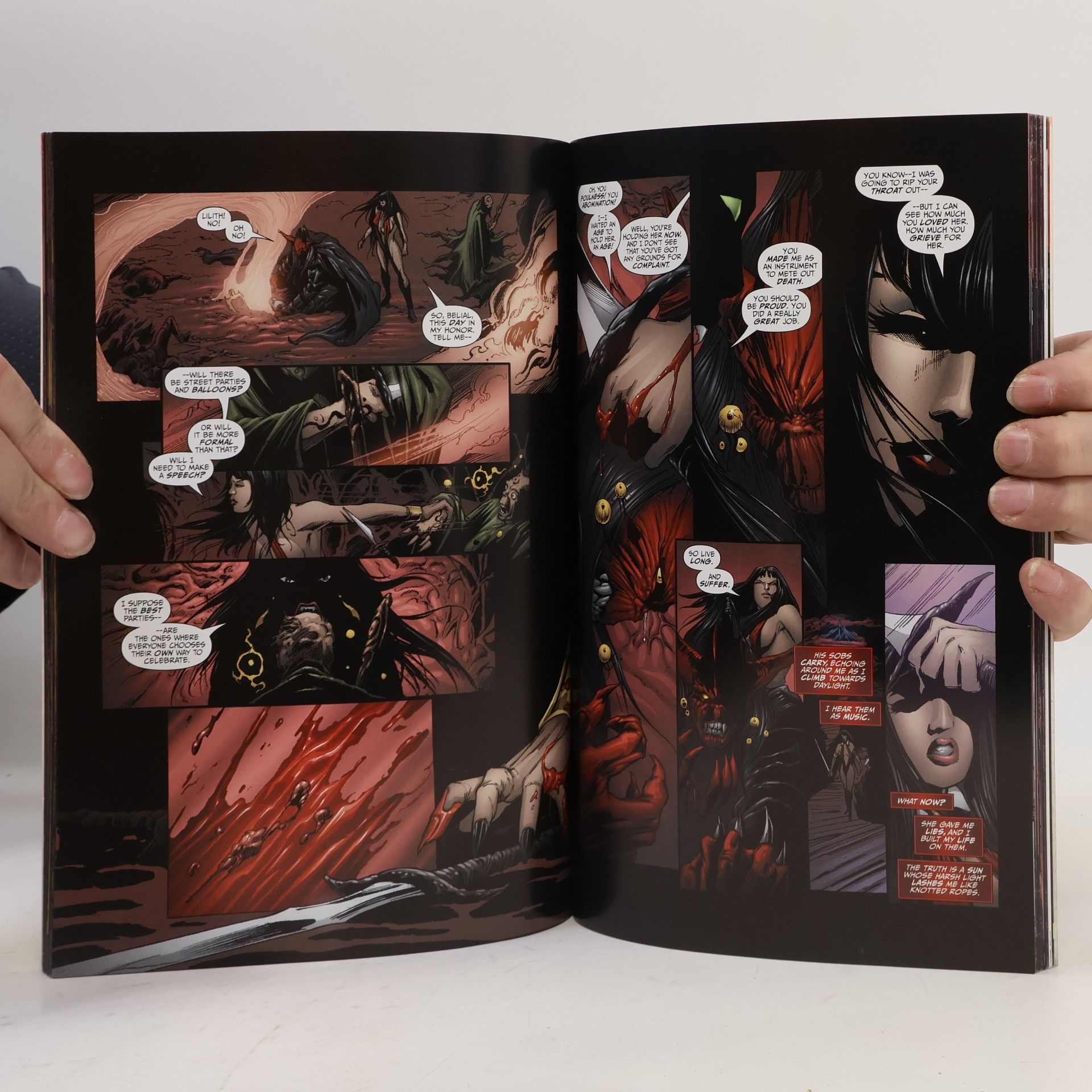 Mike Carey Masters Series - 8: Vampirella