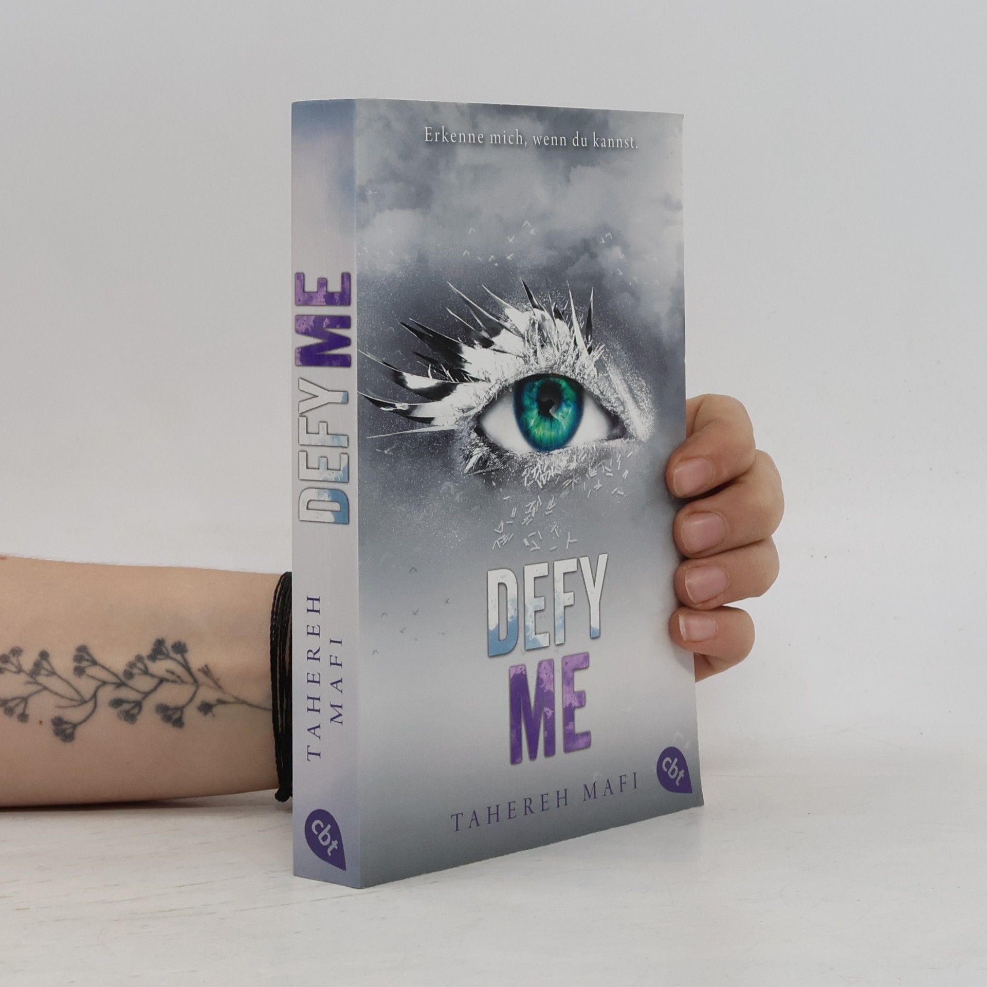 Tahereh Mafi Defy Me
