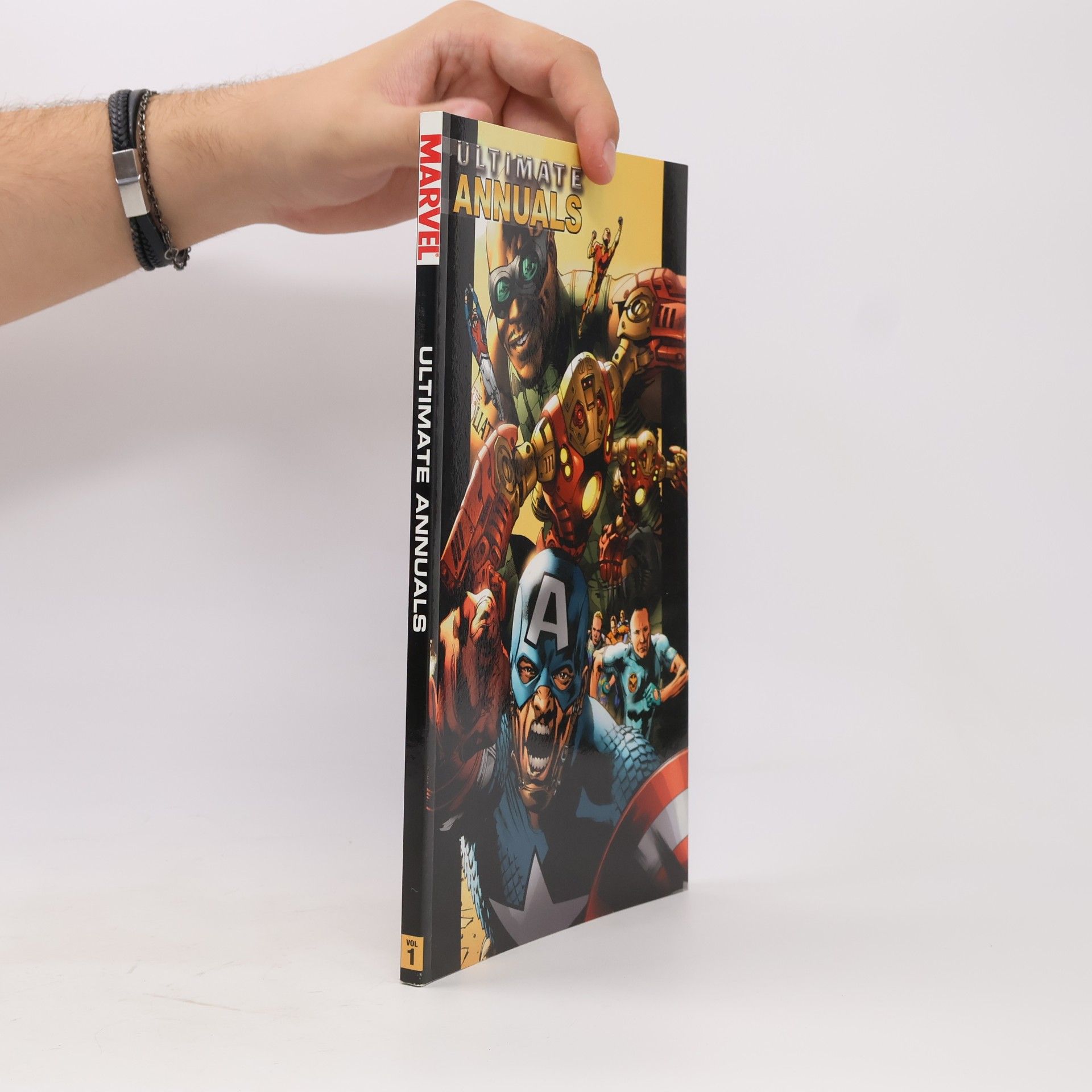 Jae Lee Ultimate Annuals