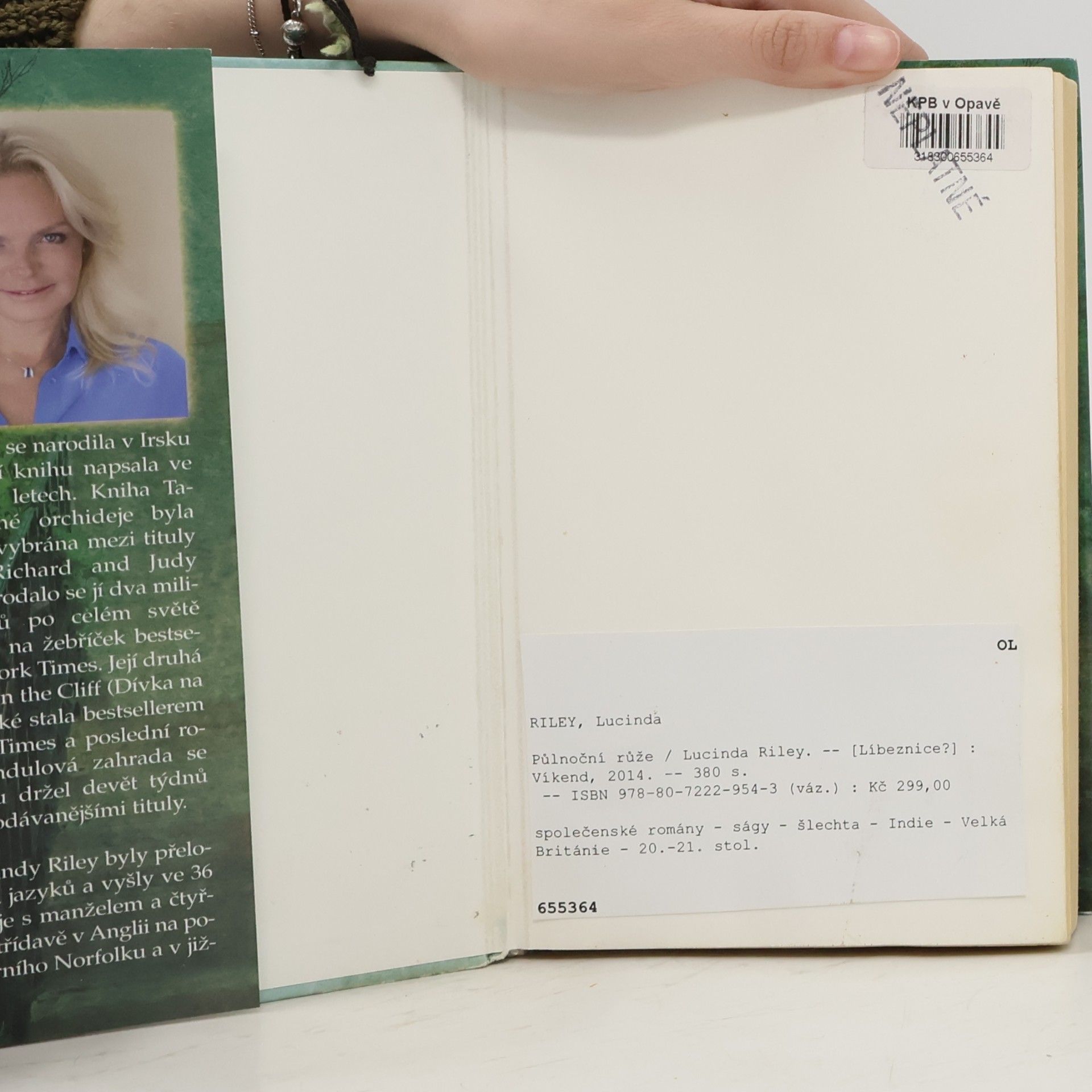 Lucinda Riley Půlnoční růže