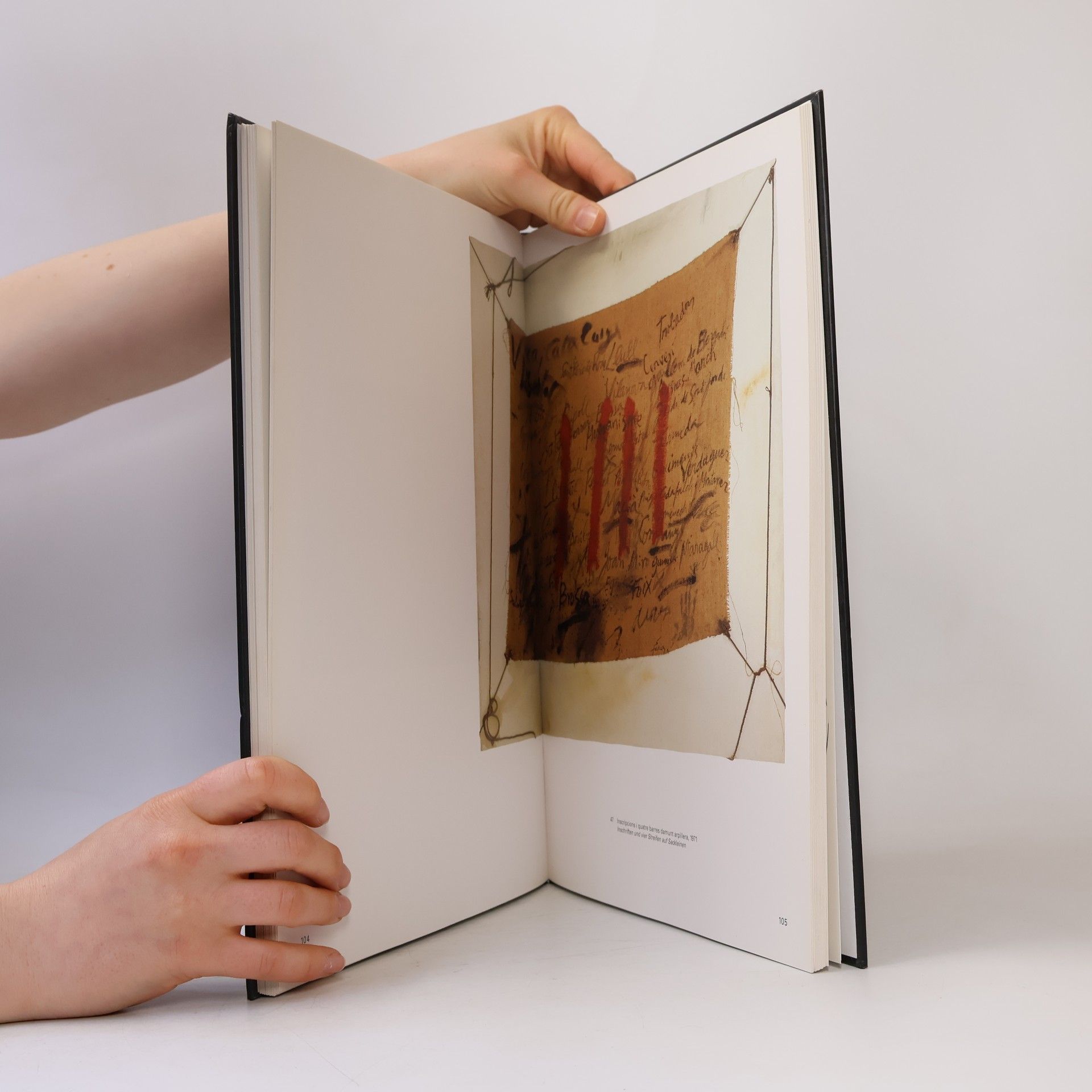 Thomas M. Messer Antoni Tàpies: Eine Retrospektive