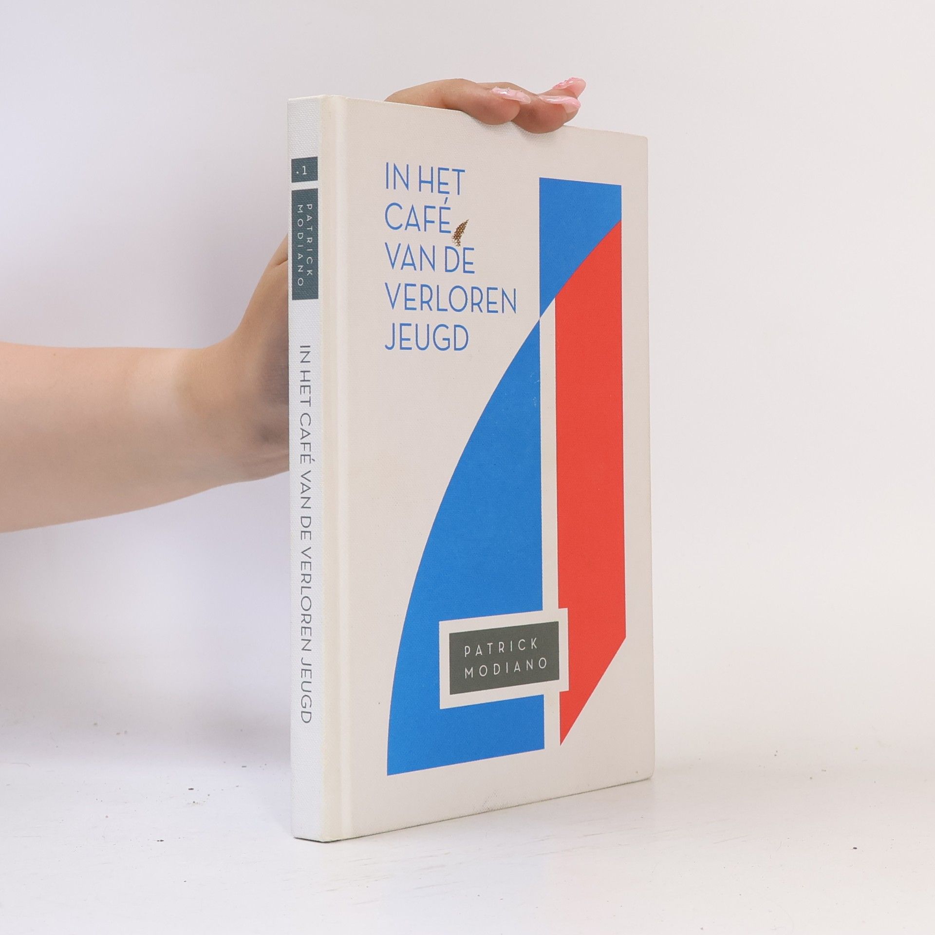 Patrick Modiano In het café van de verloren jeugd