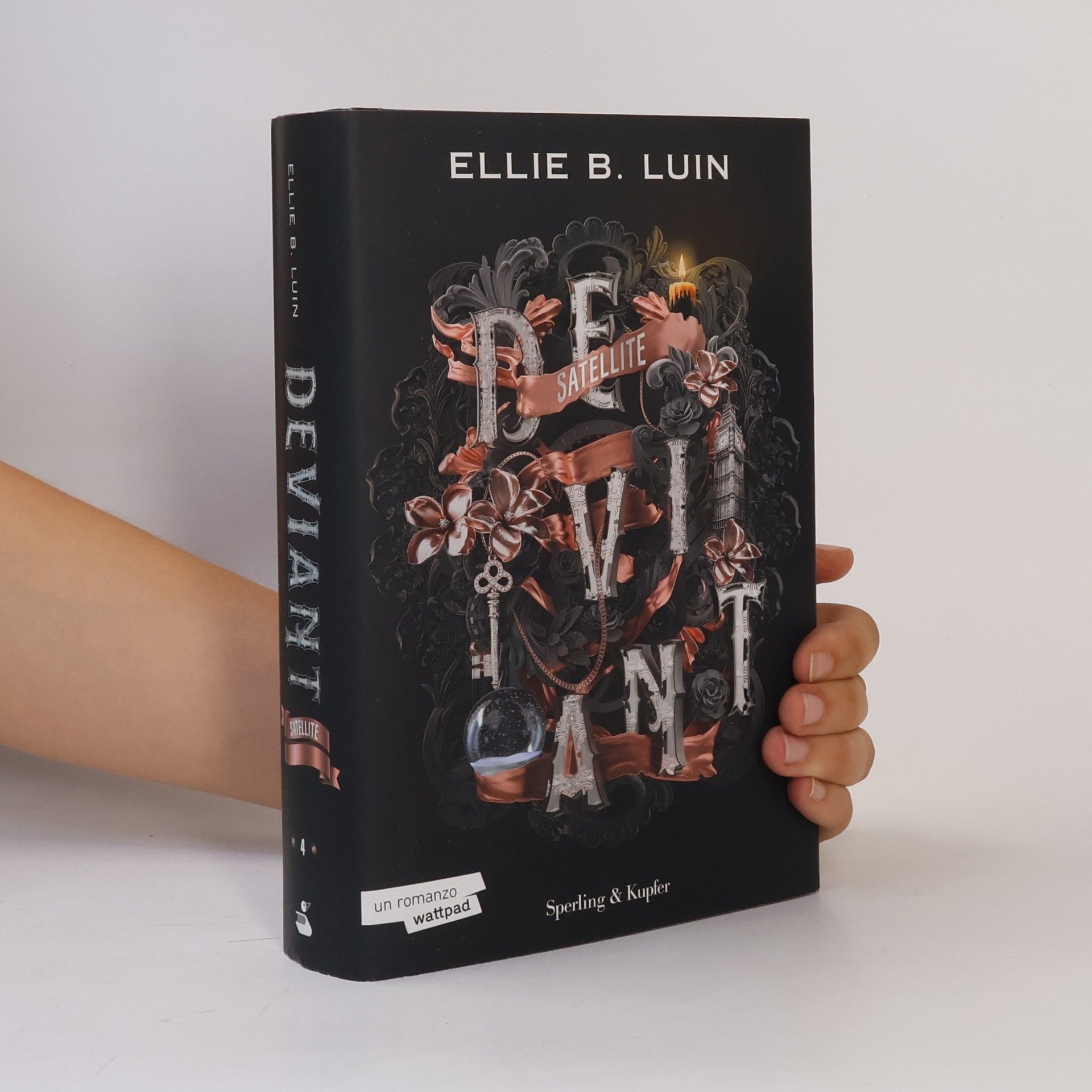Ellie B. Luin Deviant. Satellite