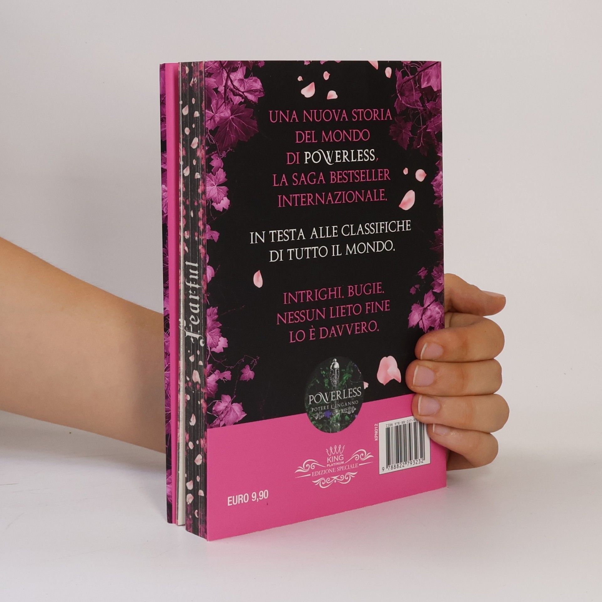 Lauren Roberts Powerless: Fearful. Luce e tenebre