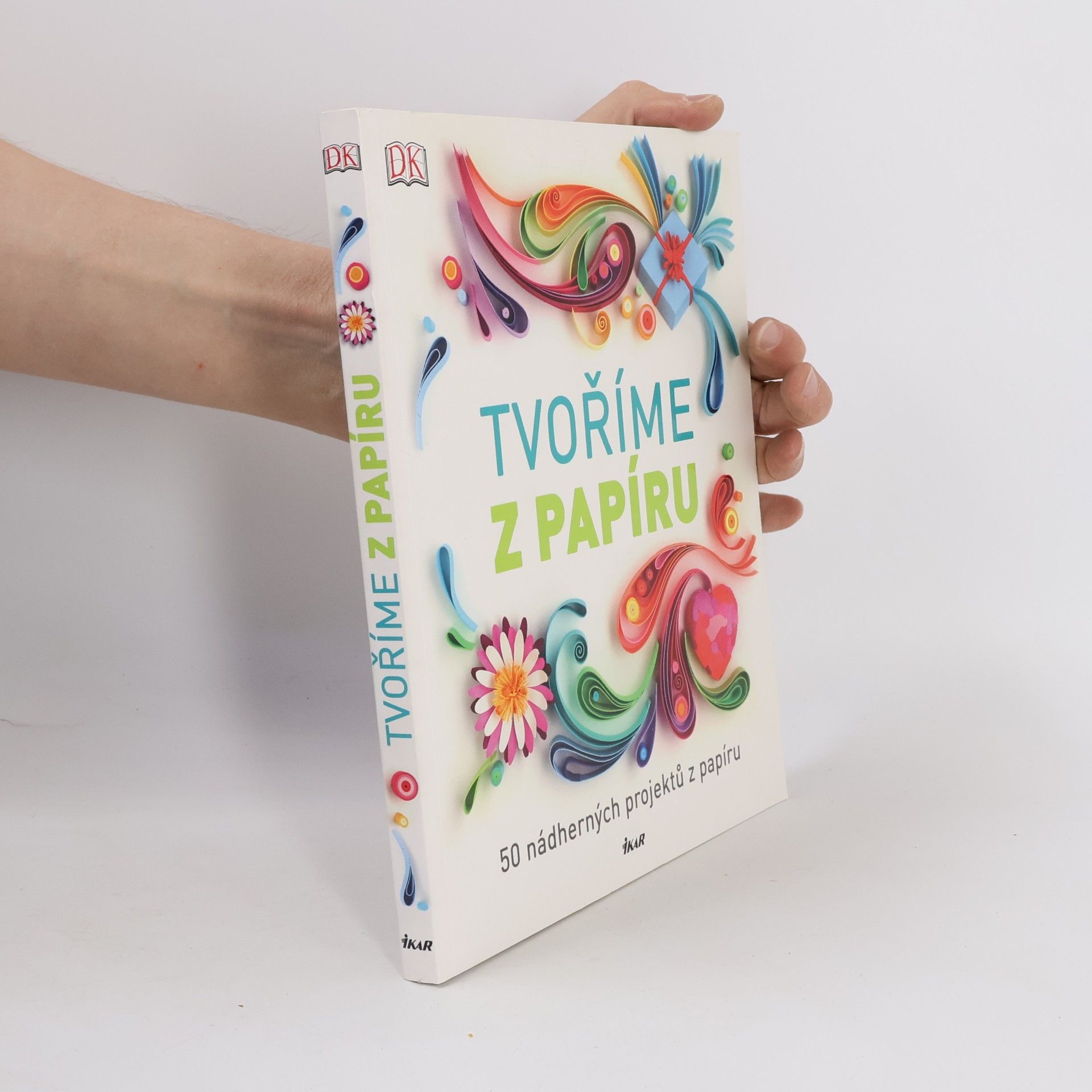 Autorenkollektiv Tvoříme z papíru