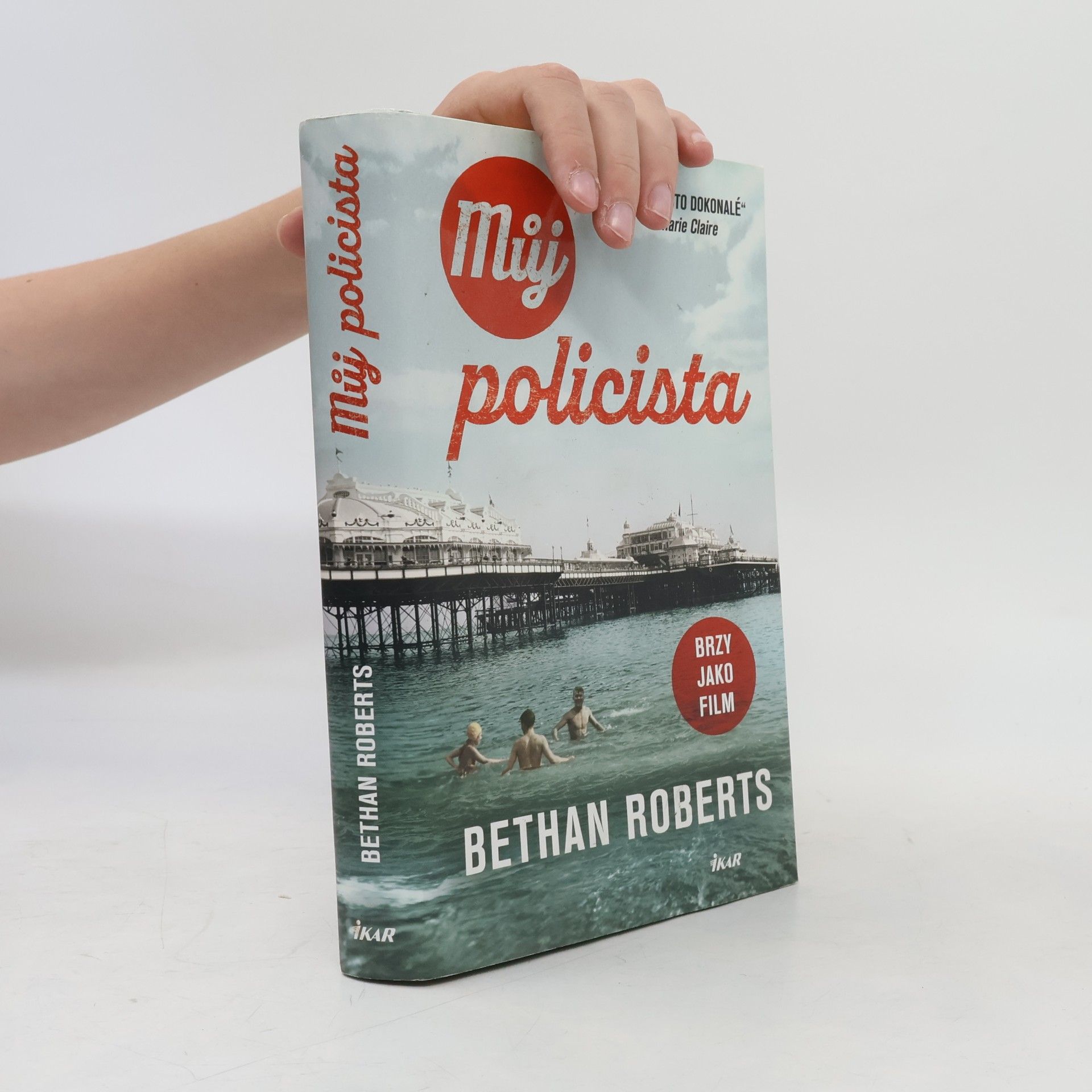 Bethan Roberts Můj policista