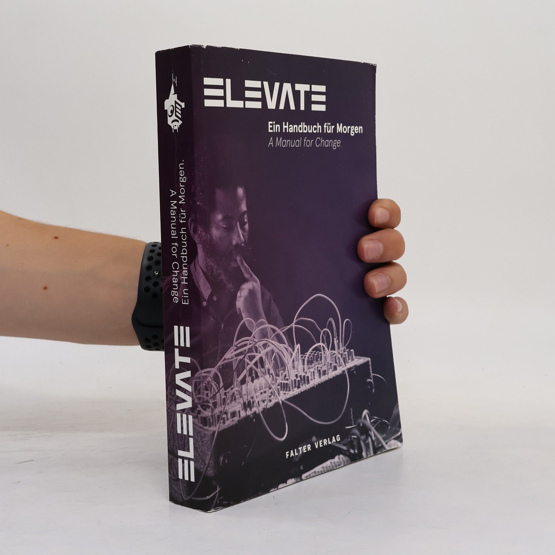 Daniel Erlacher Elevate!