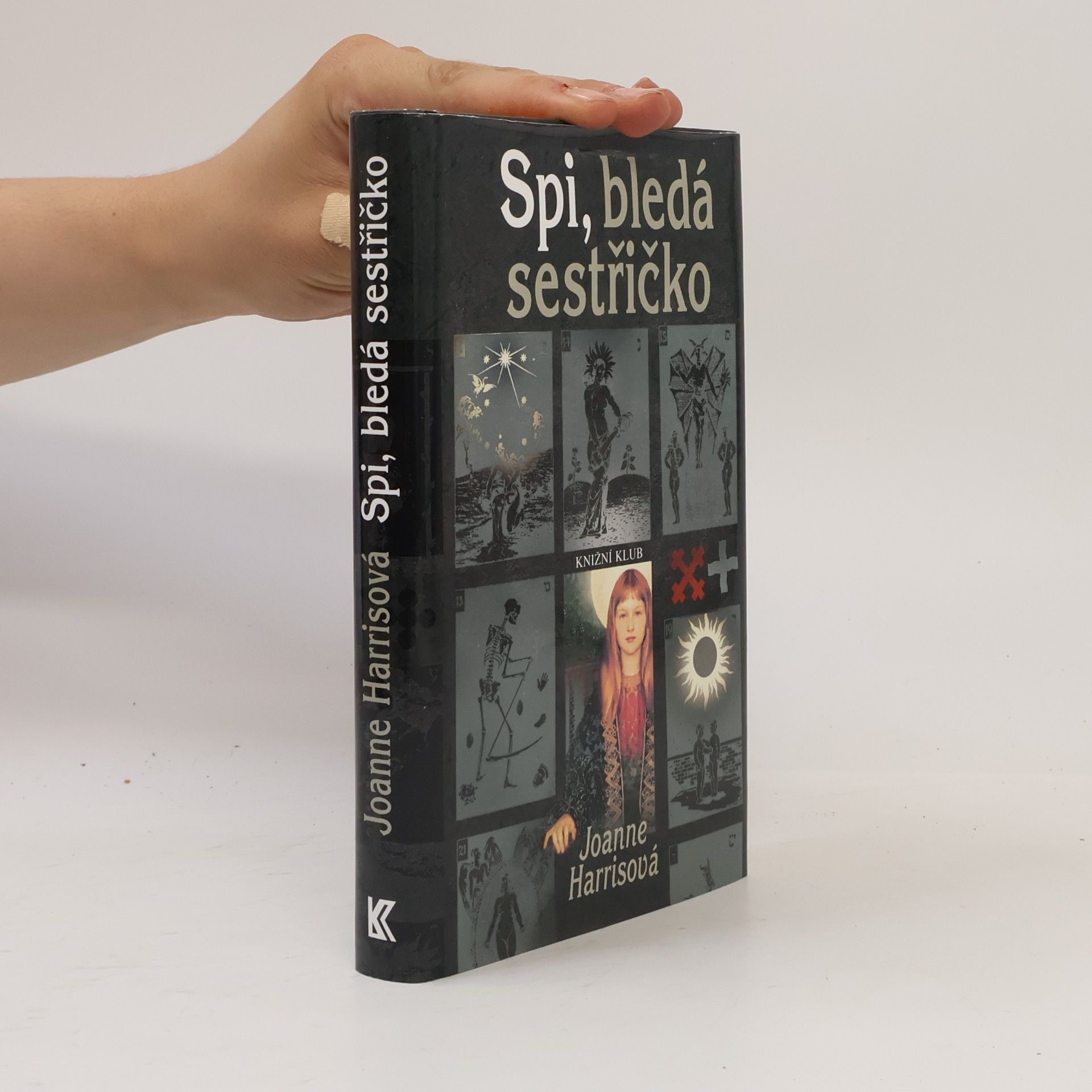 Spi, bledá sestřičko