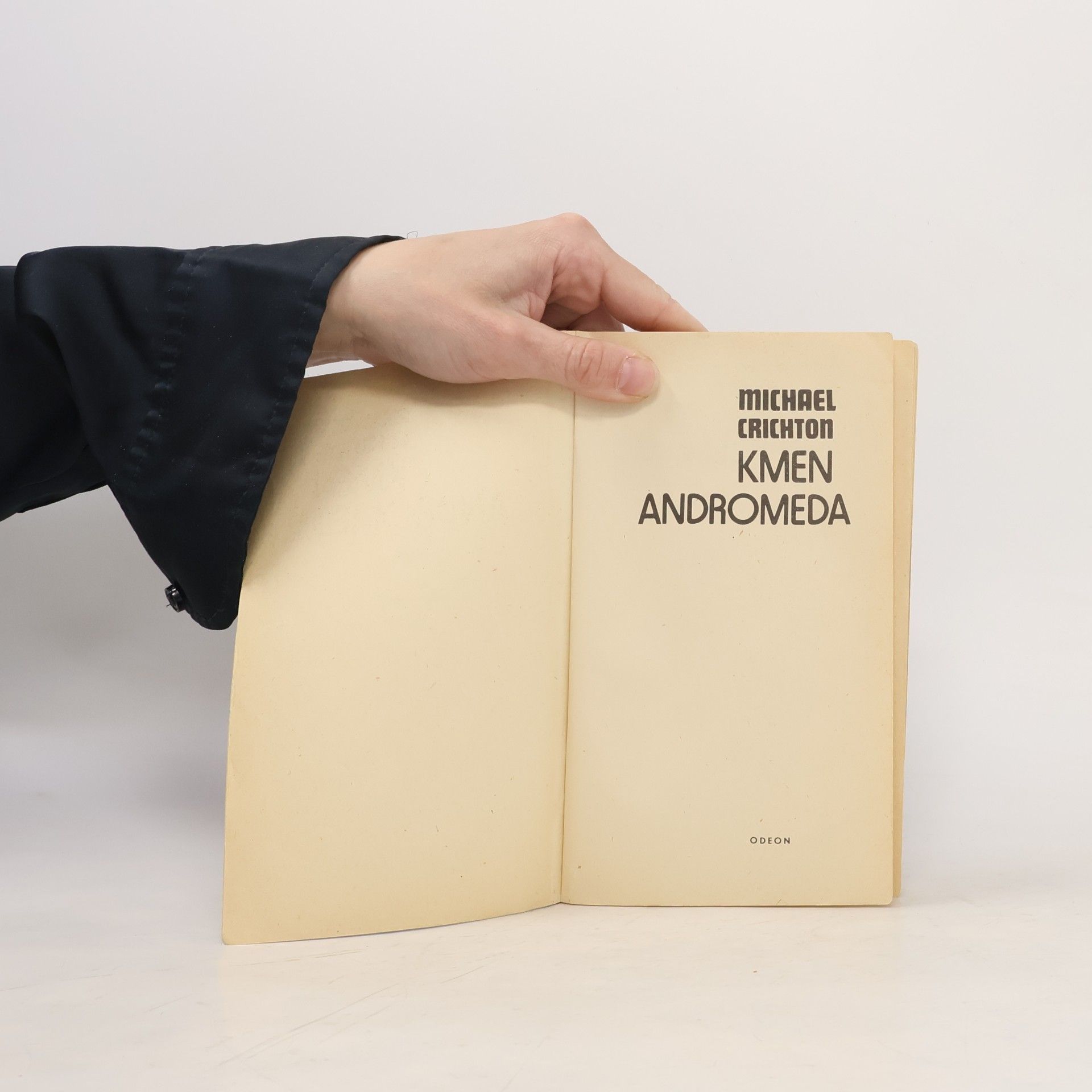 Michael Crichton Kmen Andromeda