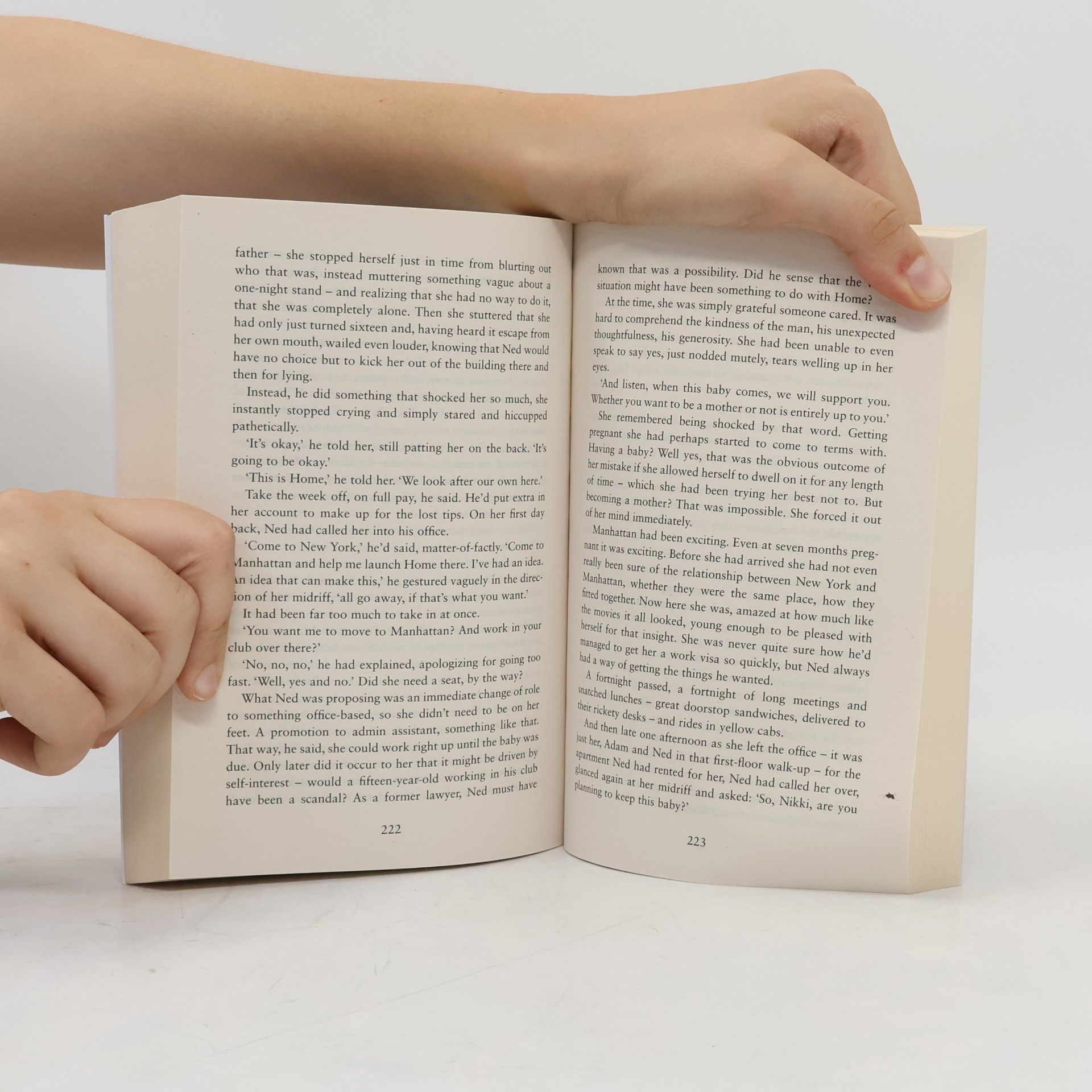 Ellery Lloyd The Club: A Reese Witherspoon Book Club Pick