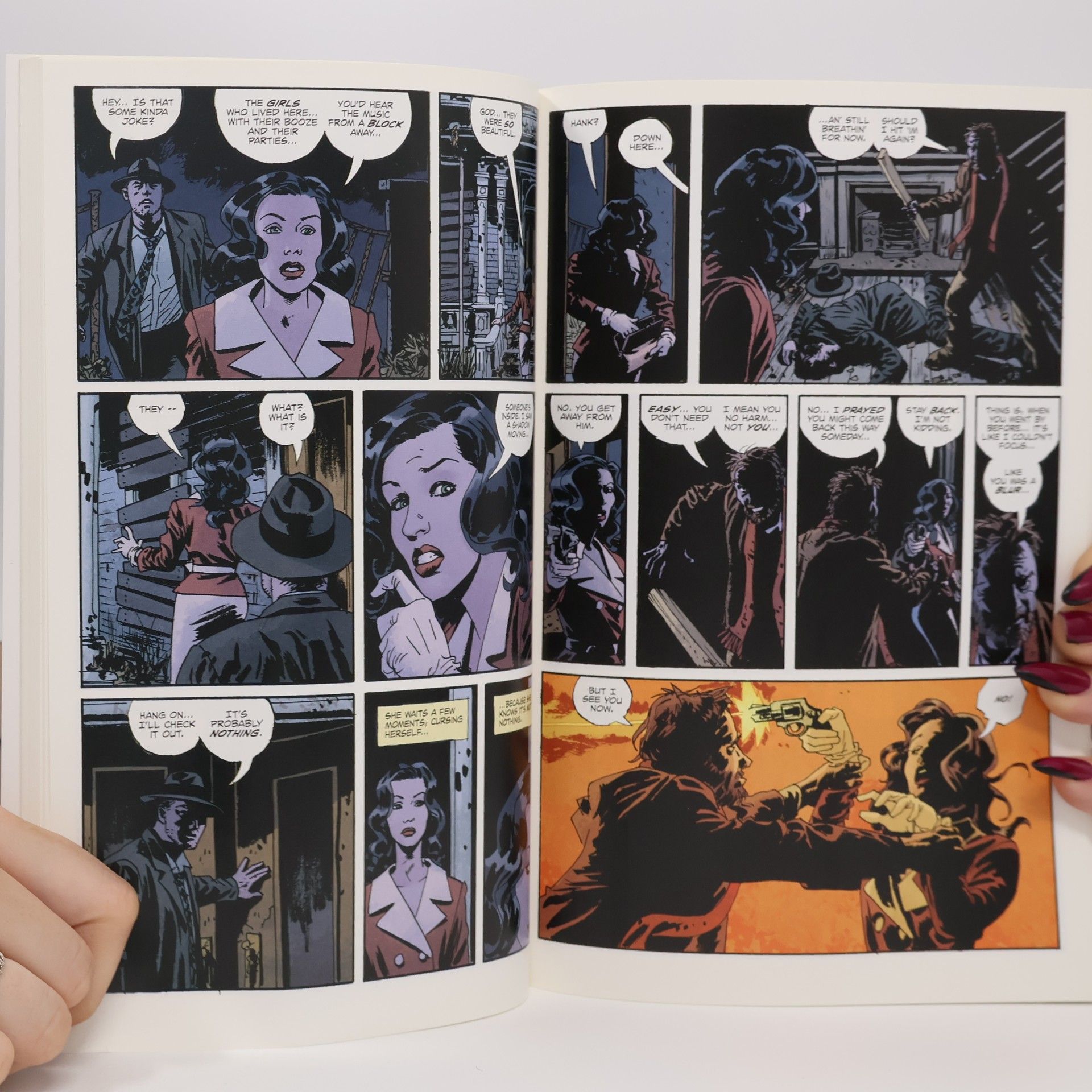 Ed Brubaker Fatale Volume 1: Death Chases Me