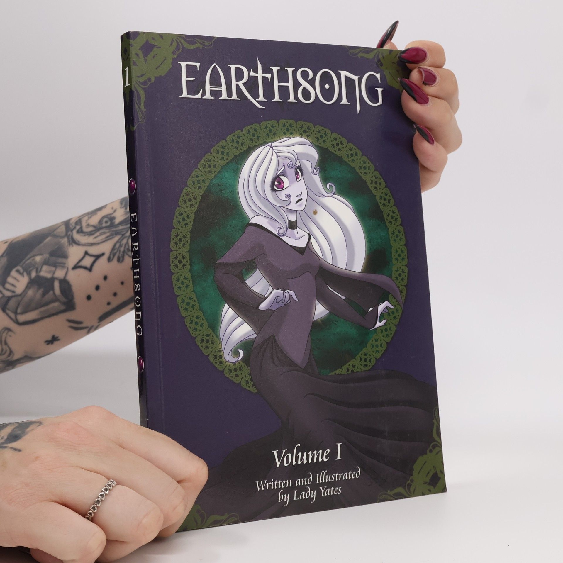 Crystal Yates Earthsong
