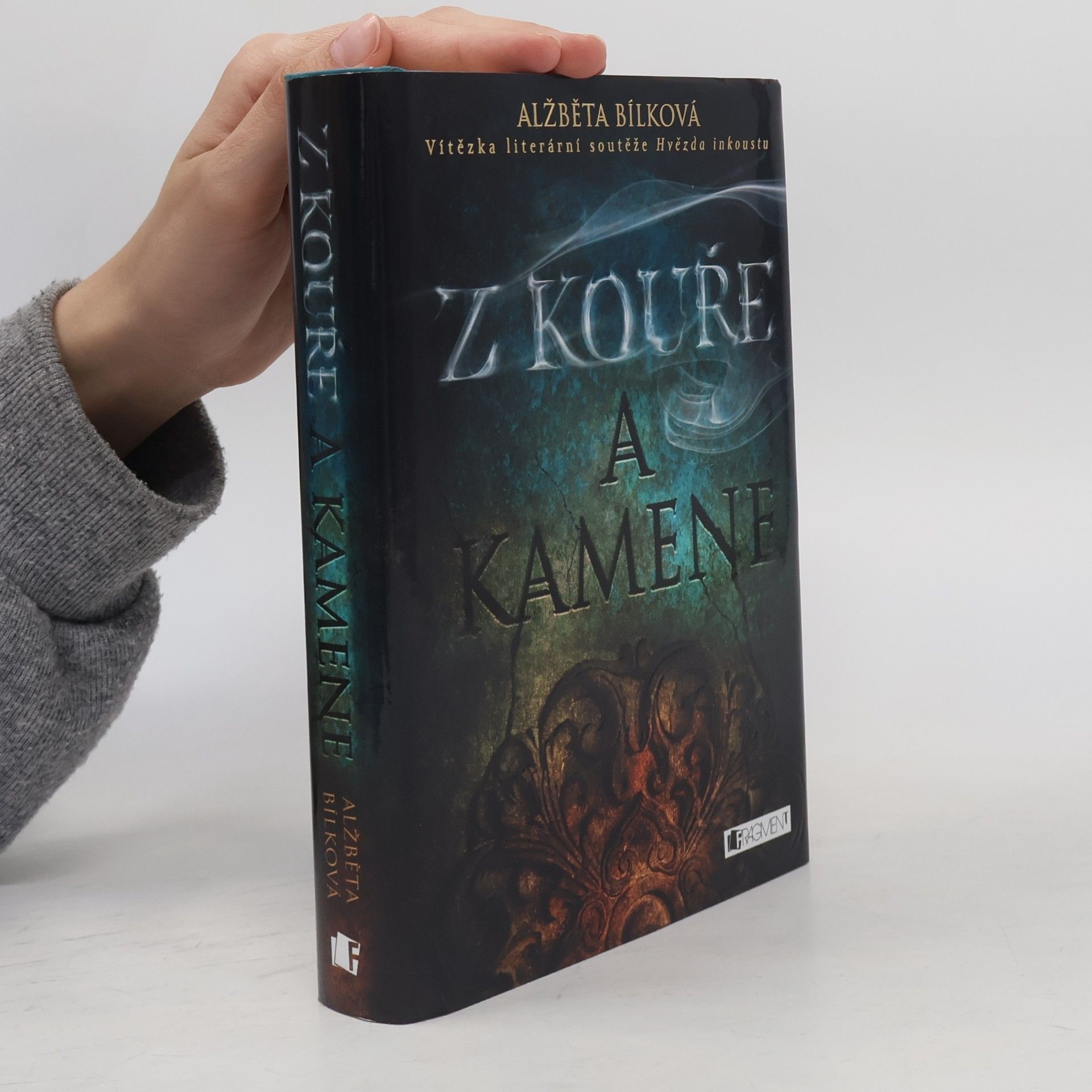 Alžběta Bílková Z kouře a kamene