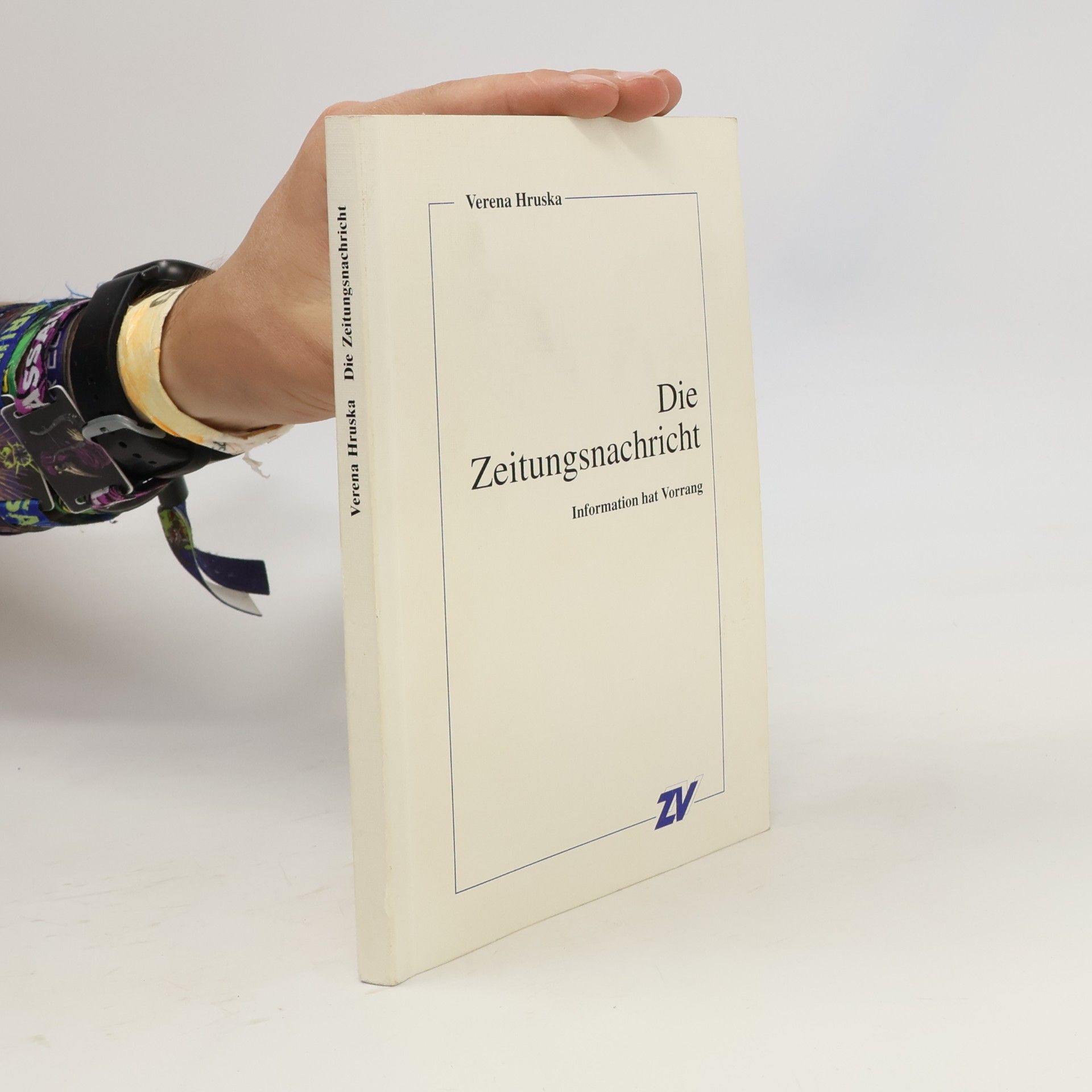 Verena Hruska Die Zeitungsnachricht