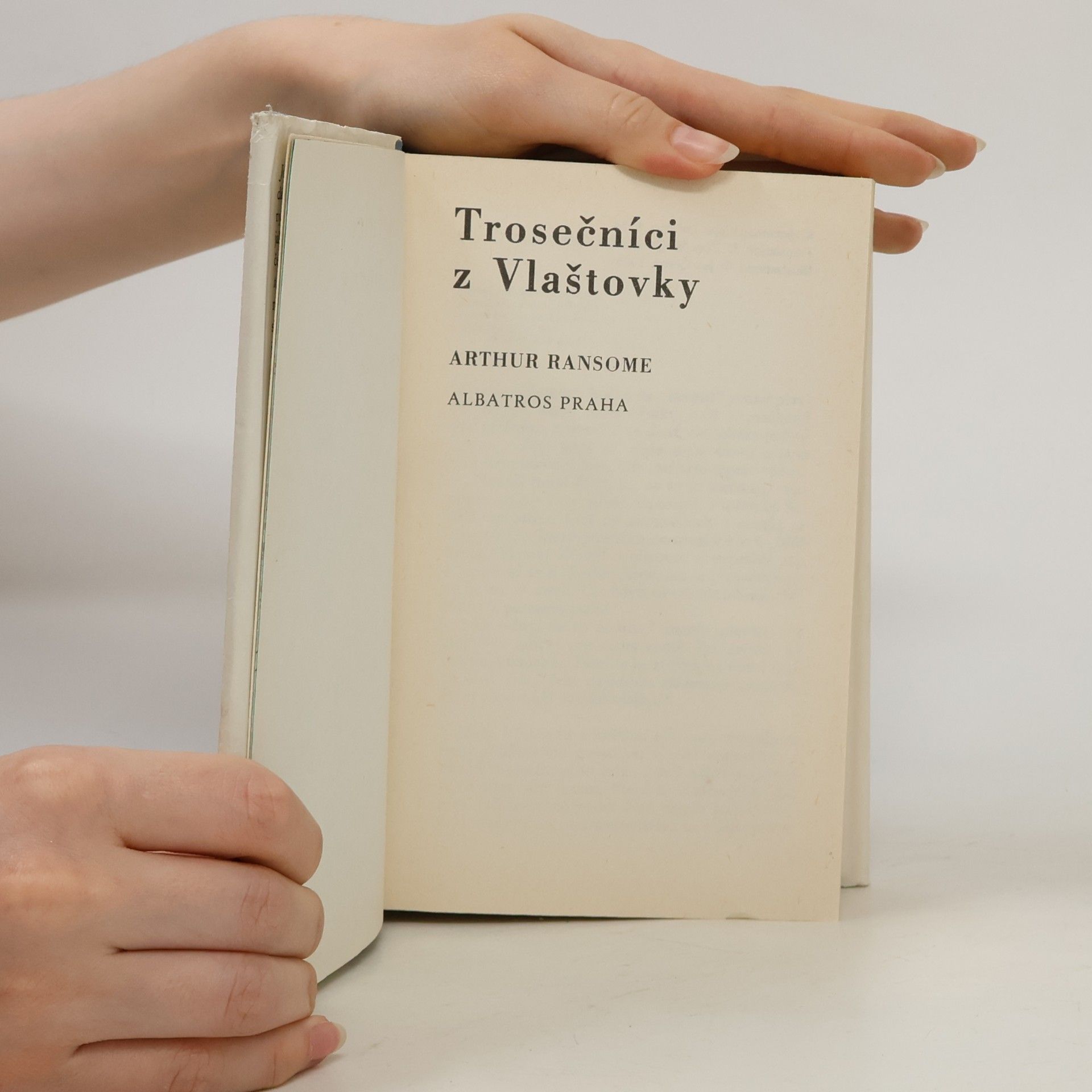 Arthur Ransome Trosečníci z Vlaštovky