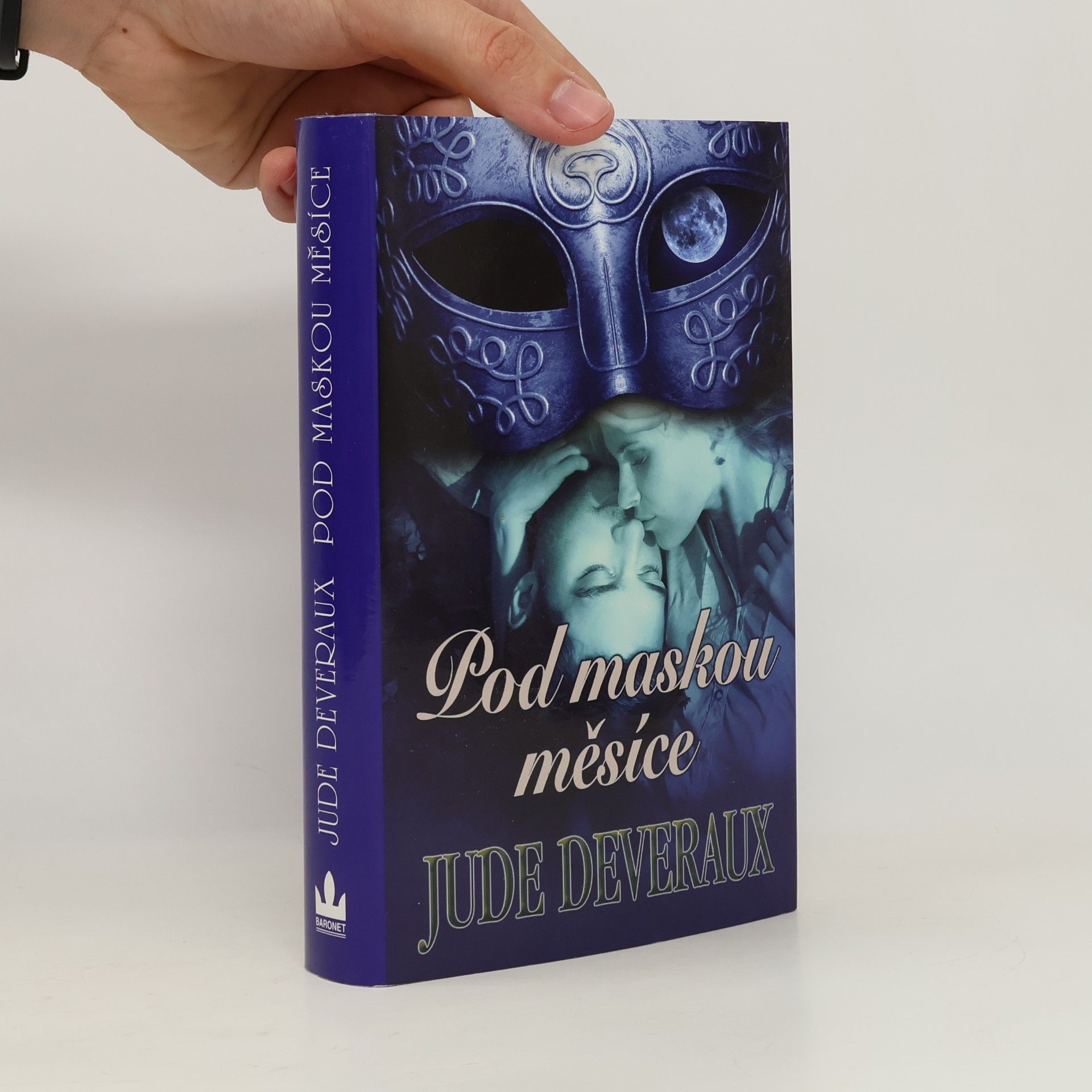 Jude Deveraux Pod maskou měsíce