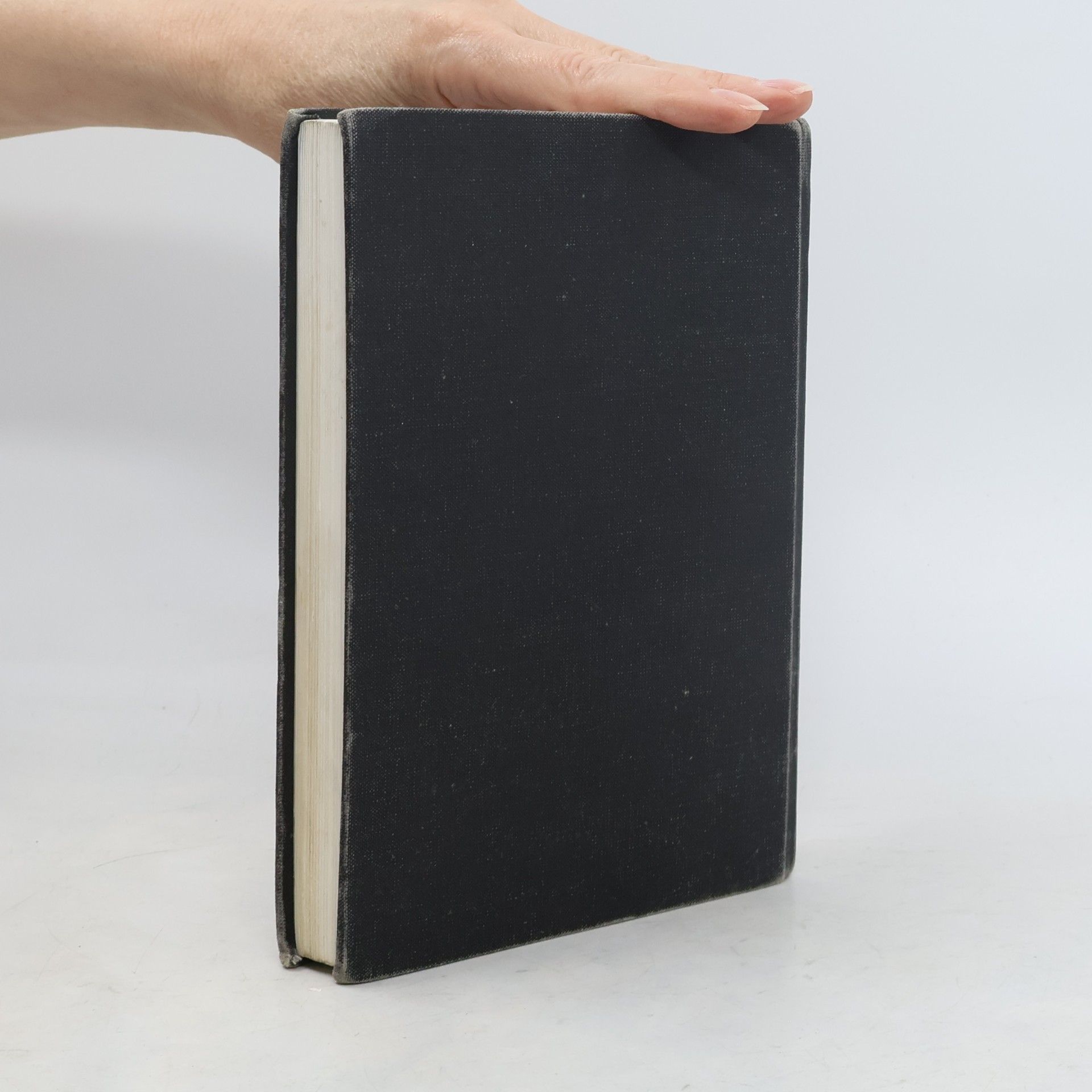 Eduard Tomáš 999 otázek a odpovědí na cestě poznání