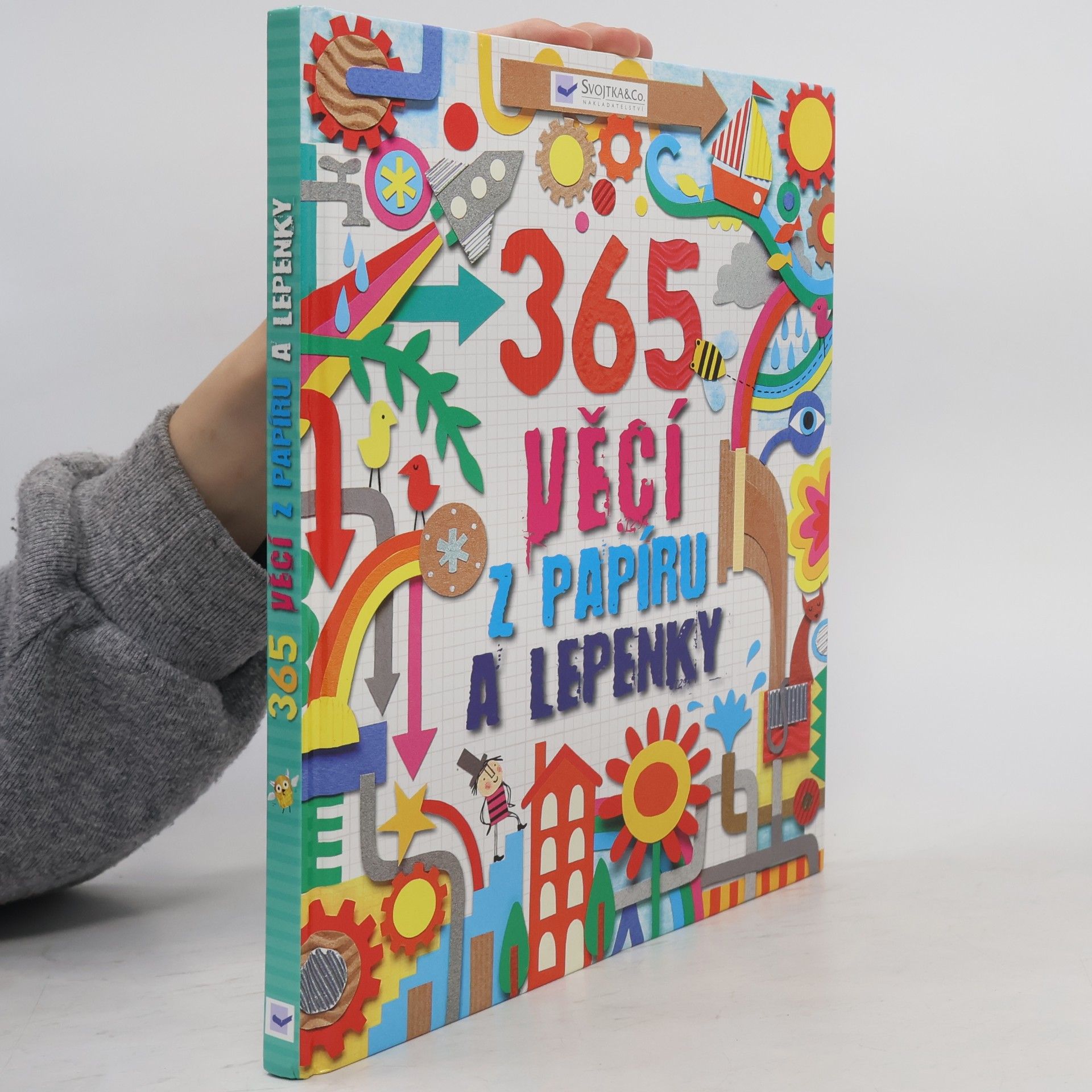 Fiona Watt 365 věcí z papíru a lepenky