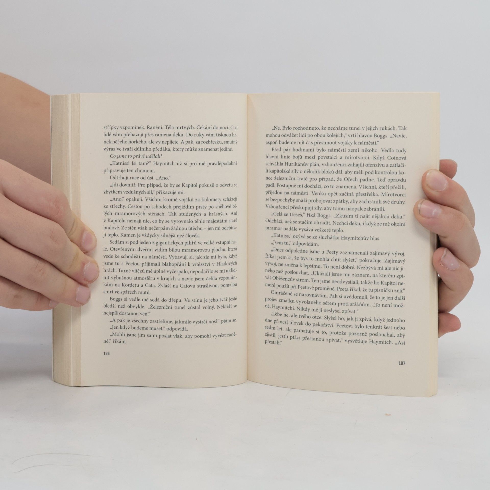 Suzanne Collins Hunger Games 1-3